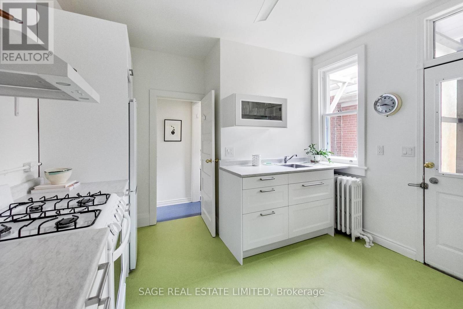 31 Emerson Avenue, Toronto, Ontario  M6H 3S7 - Photo 30 - W13143460