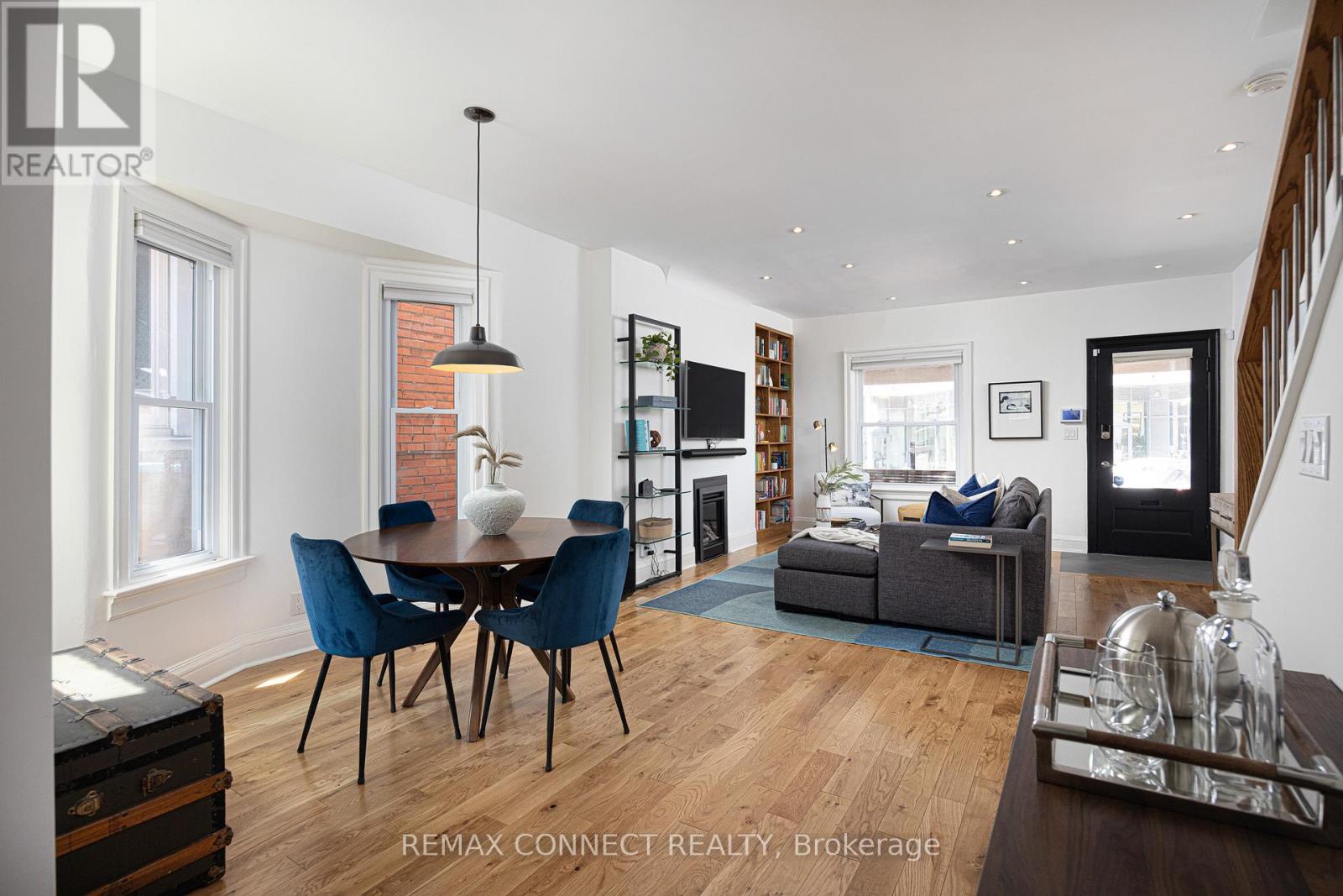 29 Howard Park Avenue, Toronto, Ontario  M6R 1V3 - Photo 2 - W13143472