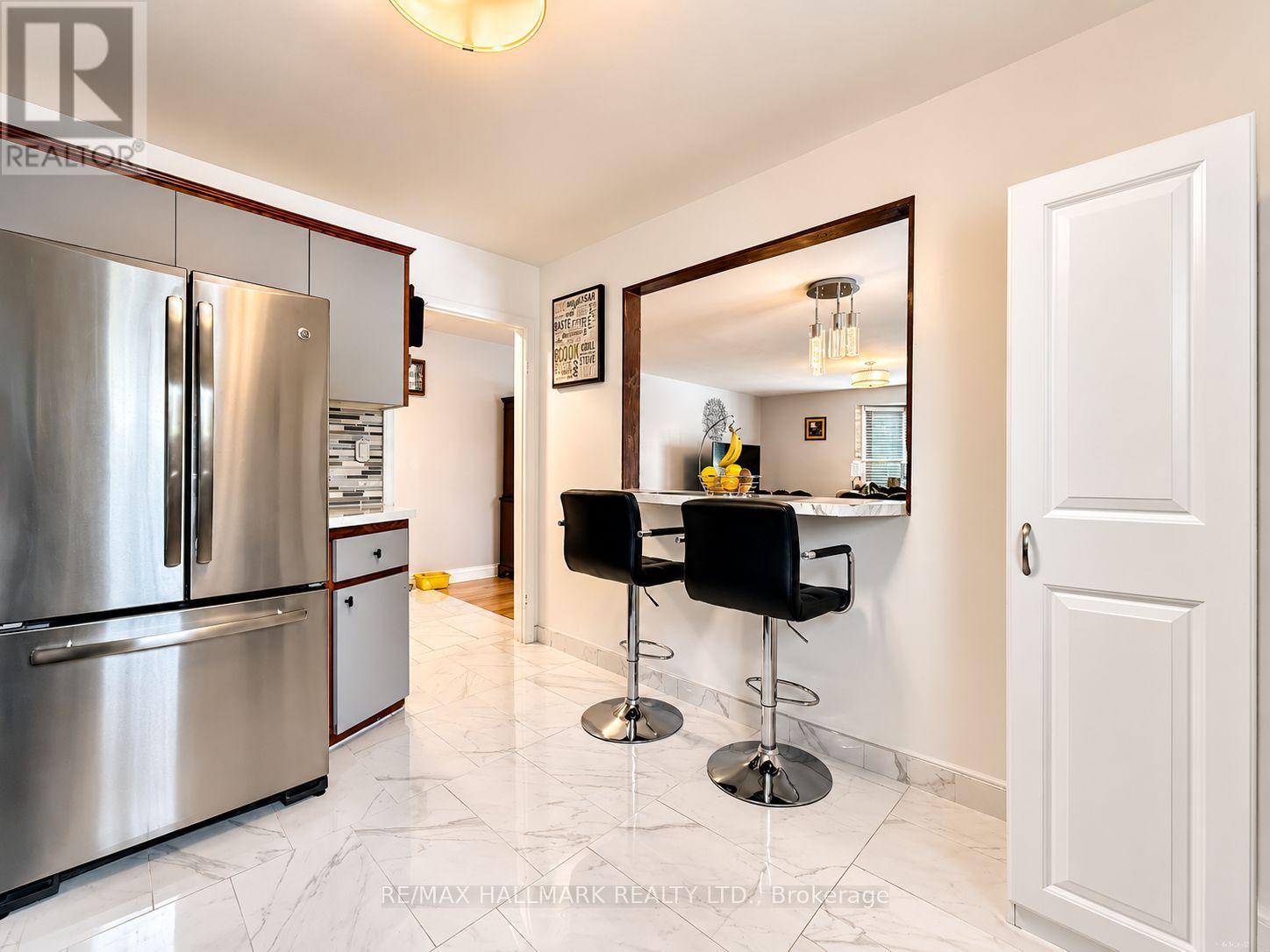 100 Ascot Avenue, Toronto, Ontario  M6E 1E9 - Photo 10 - W13143484
