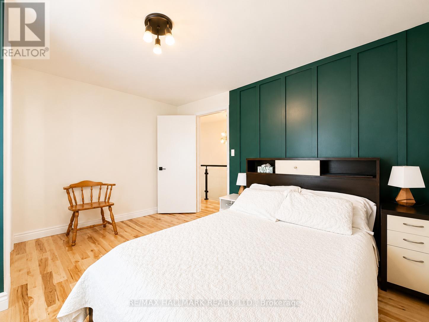 100 Ascot Avenue, Toronto, Ontario  M6E 1E9 - Photo 18 - W13143484