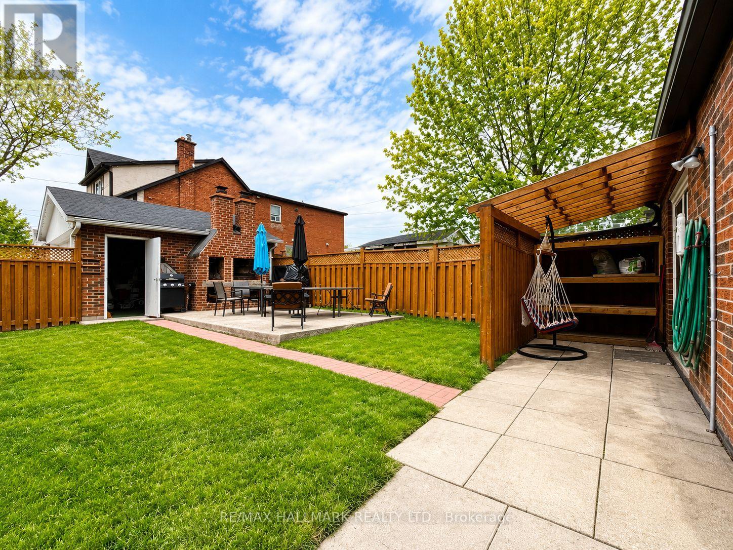 100 Ascot Avenue, Toronto, Ontario  M6E 1E9 - Photo 30 - W13143484