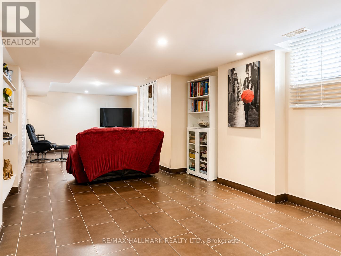 100 Ascot Avenue, Toronto, Ontario  M6E 1E9 - Photo 37 - W13143484