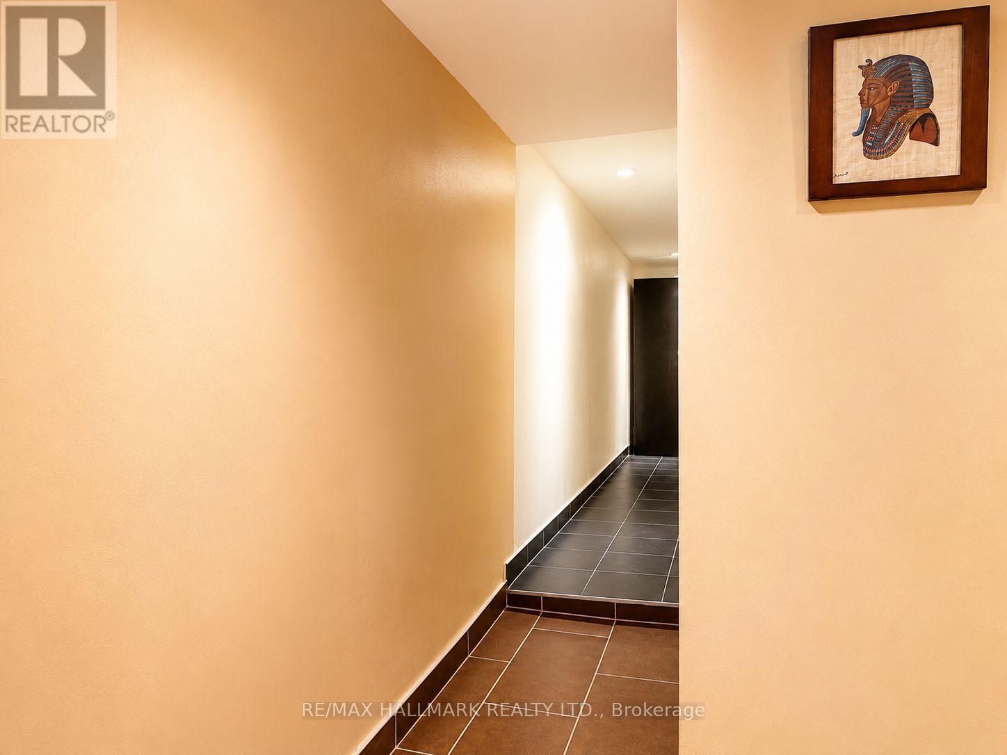 100 Ascot Avenue, Toronto, Ontario  M6E 1E9 - Photo 43 - W13143484