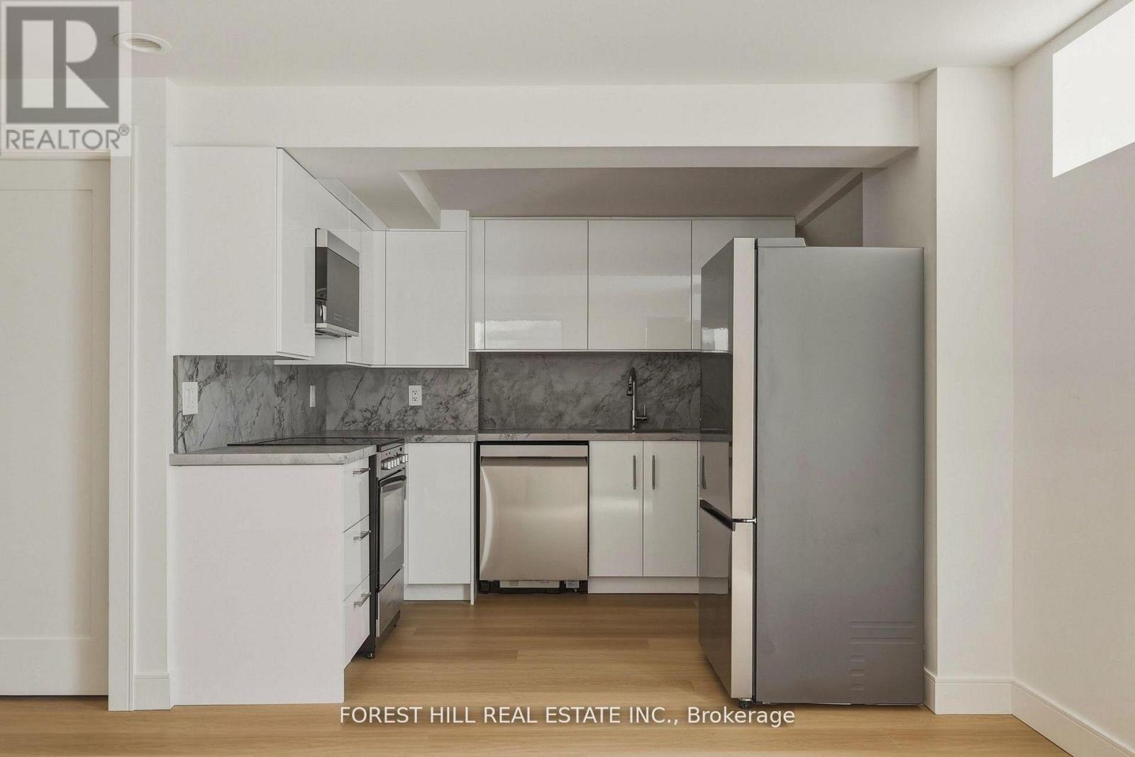 Lower - 250 Hallam Street, Toronto, Ontario  M6H 1Y1 - Photo 3 - W13143510