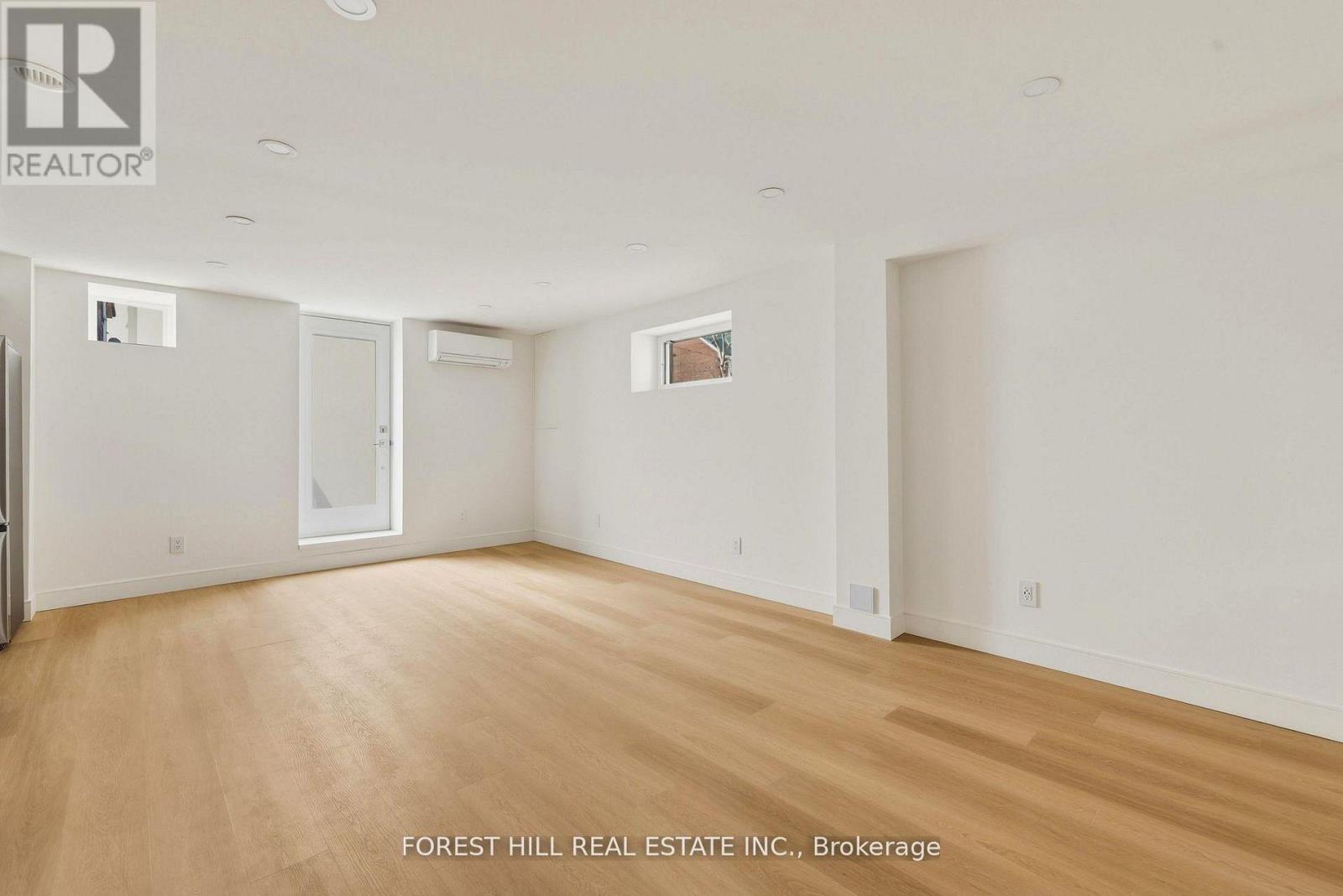 Lower - 250 Hallam Street, Toronto, Ontario  M6H 1Y1 - Photo 8 - W13143510
