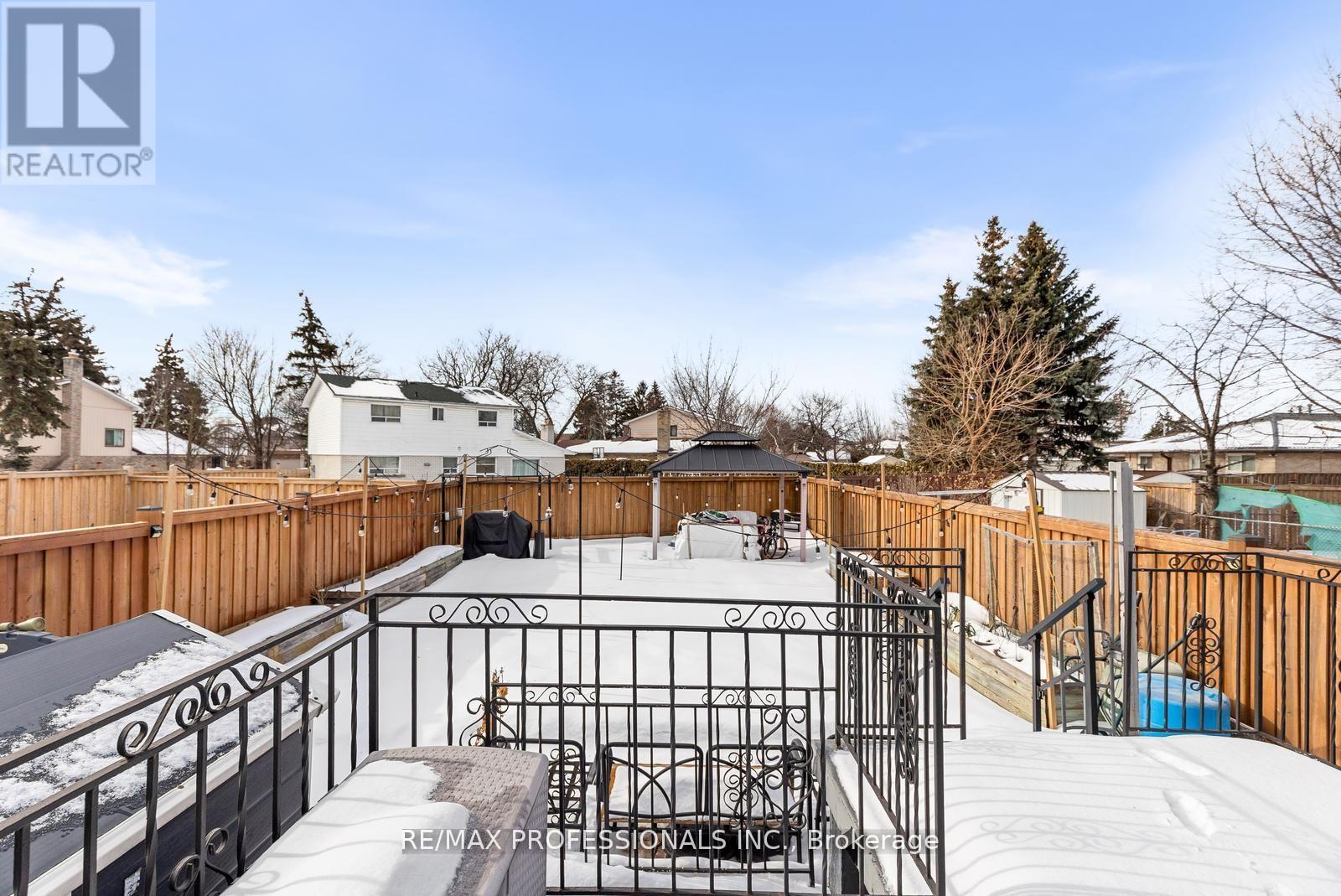 7656 Priory Crescent, Mississauga, Ontario  L4T 3H5 - Photo 36 - W13143564