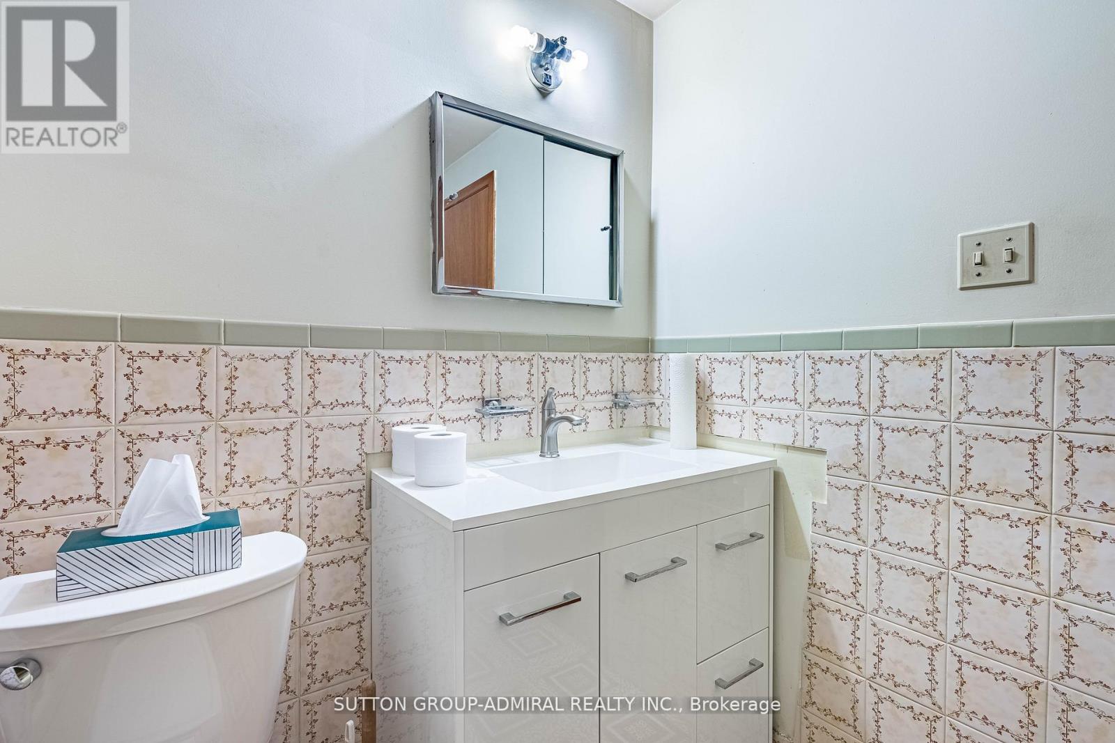 92 Redgrave Drive, Toronto, Ontario  M9R 3V3 - Photo 20 - W13143580