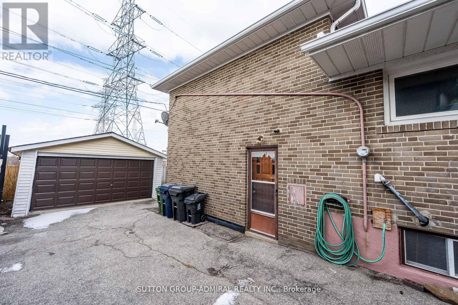 92 Redgrave Drive, Toronto, Ontario  M9R 3V3 - Photo 38 - W13143580