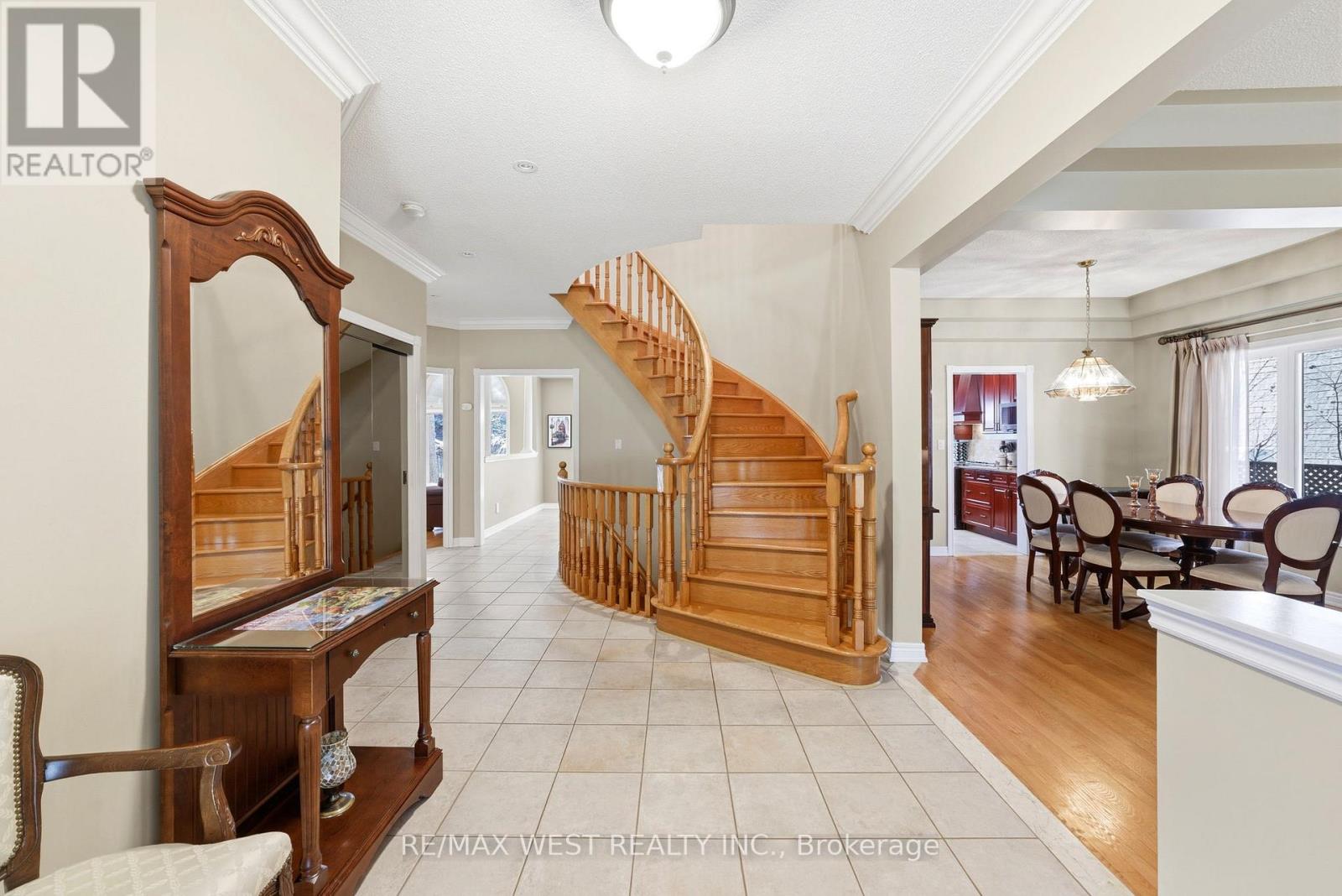 2180 North Ridge Trail, Oakville, Ontario  L6H 5M3 - Photo 3 - W13143586