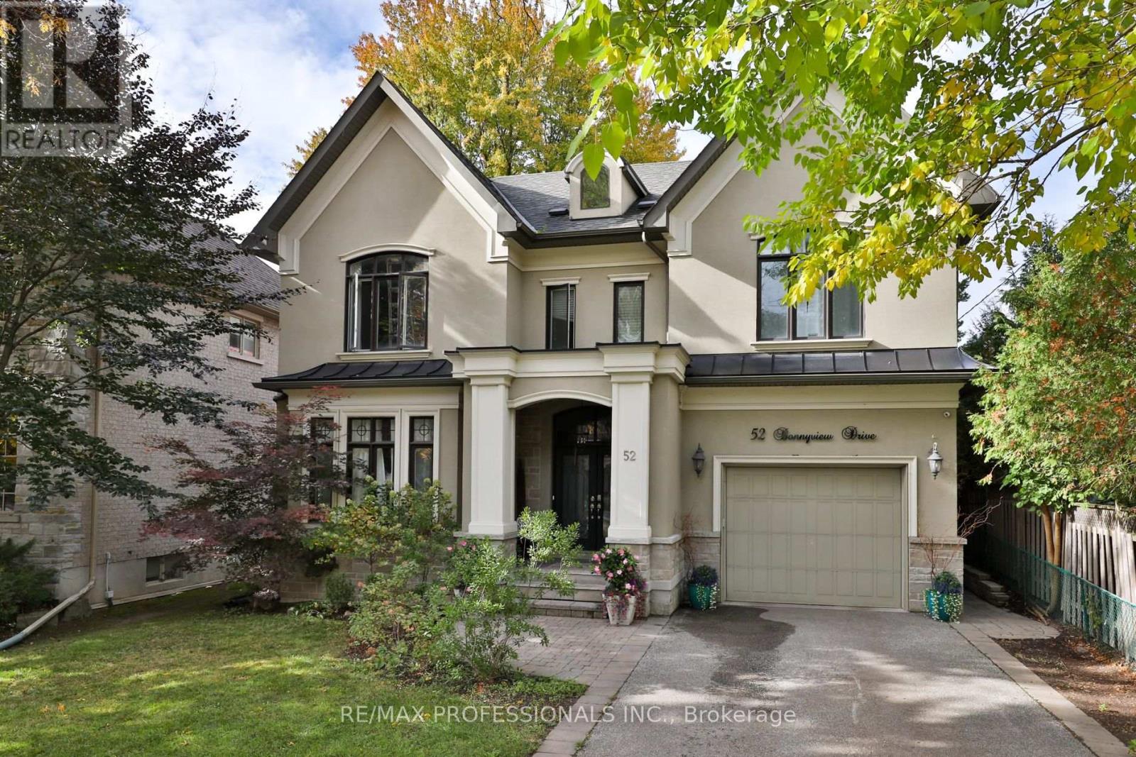 52 BONNYVIEW DRIVE, Toronto, Ontario