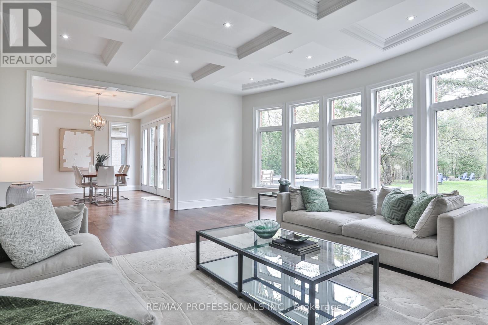 52 Bonnyview Drive, Toronto, Ontario  M8Y 3G6 - Photo 17 - W13143612