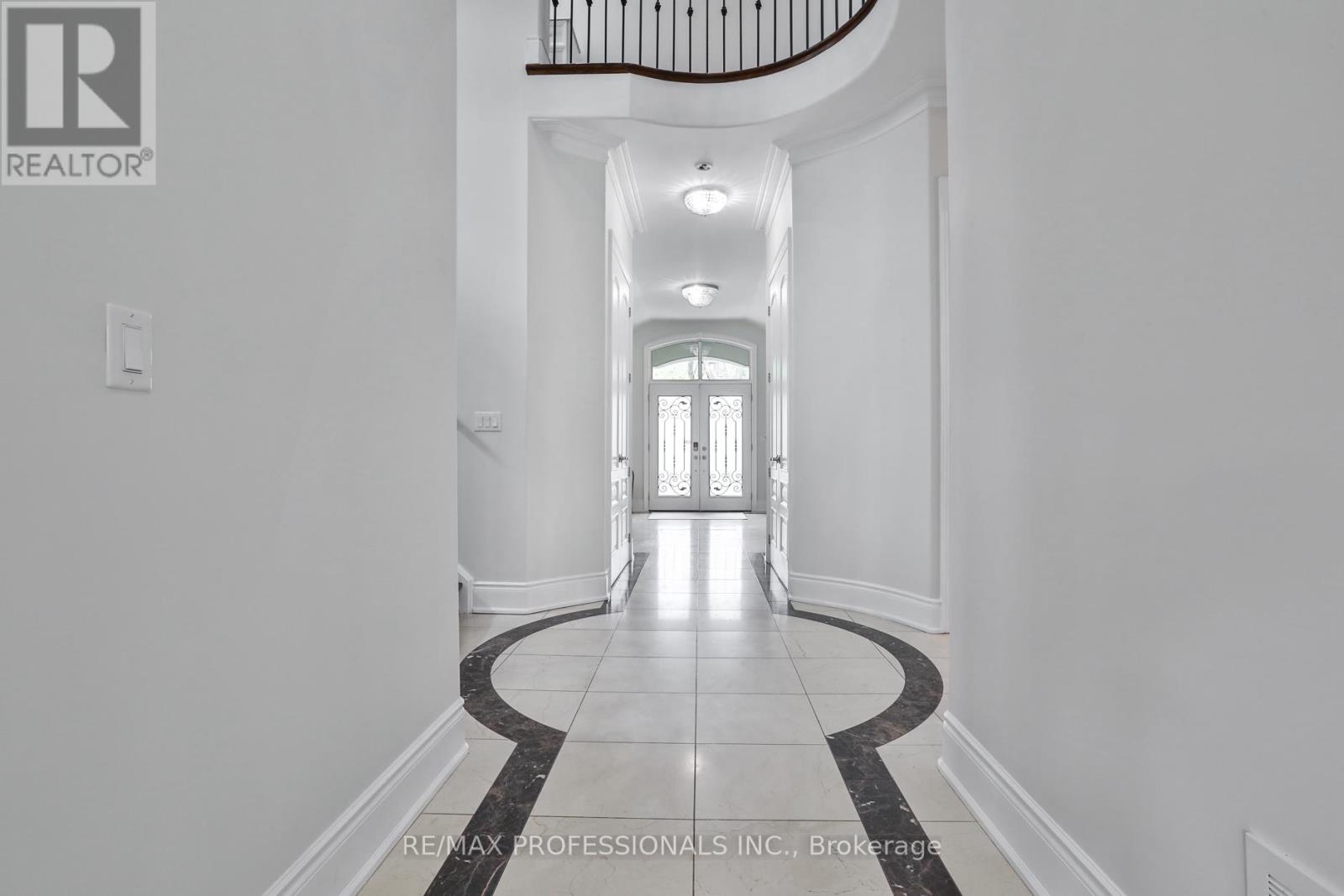 52 Bonnyview Drive, Toronto, Ontario  M8Y 3G6 - Photo 21 - W13143612