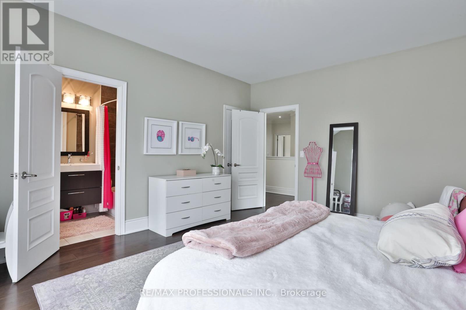 52 Bonnyview Drive, Toronto, Ontario  M8Y 3G6 - Photo 30 - W13143612