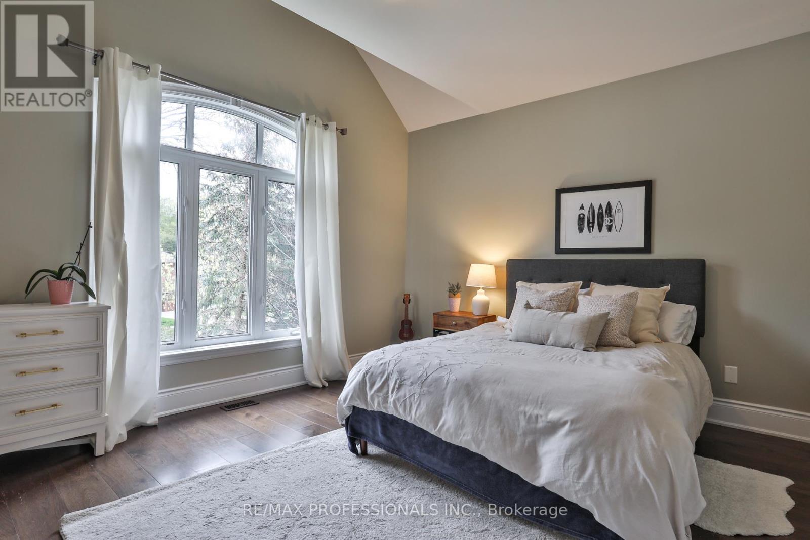 52 Bonnyview Drive, Toronto, Ontario  M8Y 3G6 - Photo 32 - W13143612