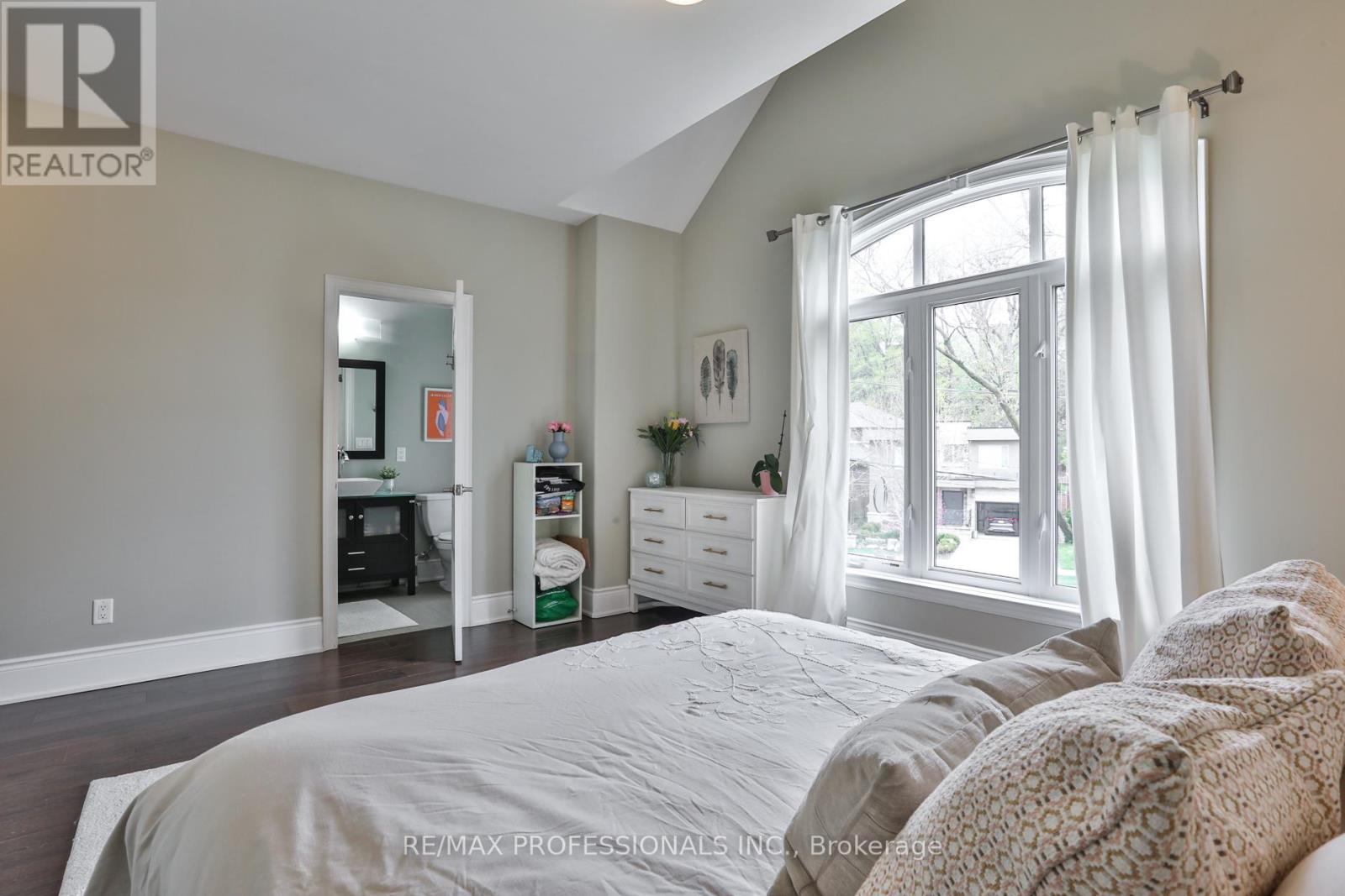 52 Bonnyview Drive, Toronto, Ontario  M8Y 3G6 - Photo 33 - W13143612