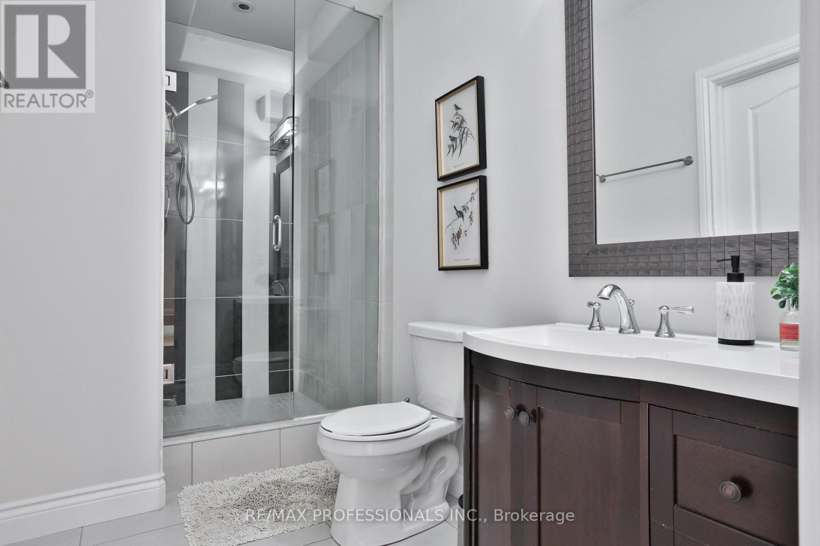 52 Bonnyview Drive, Toronto, Ontario  M8Y 3G6 - Photo 43 - W13143612