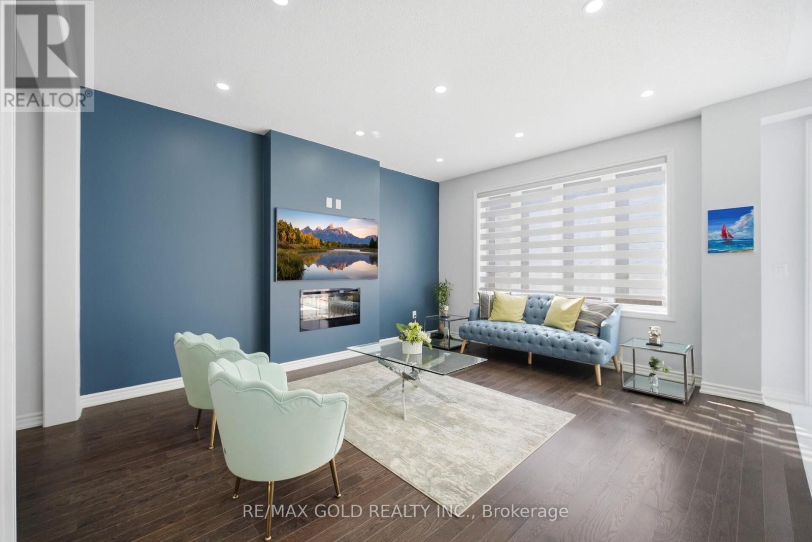 28 Calabria Drive, Caledon, Ontario  L7C 4L2 - Photo 8 - W13143666