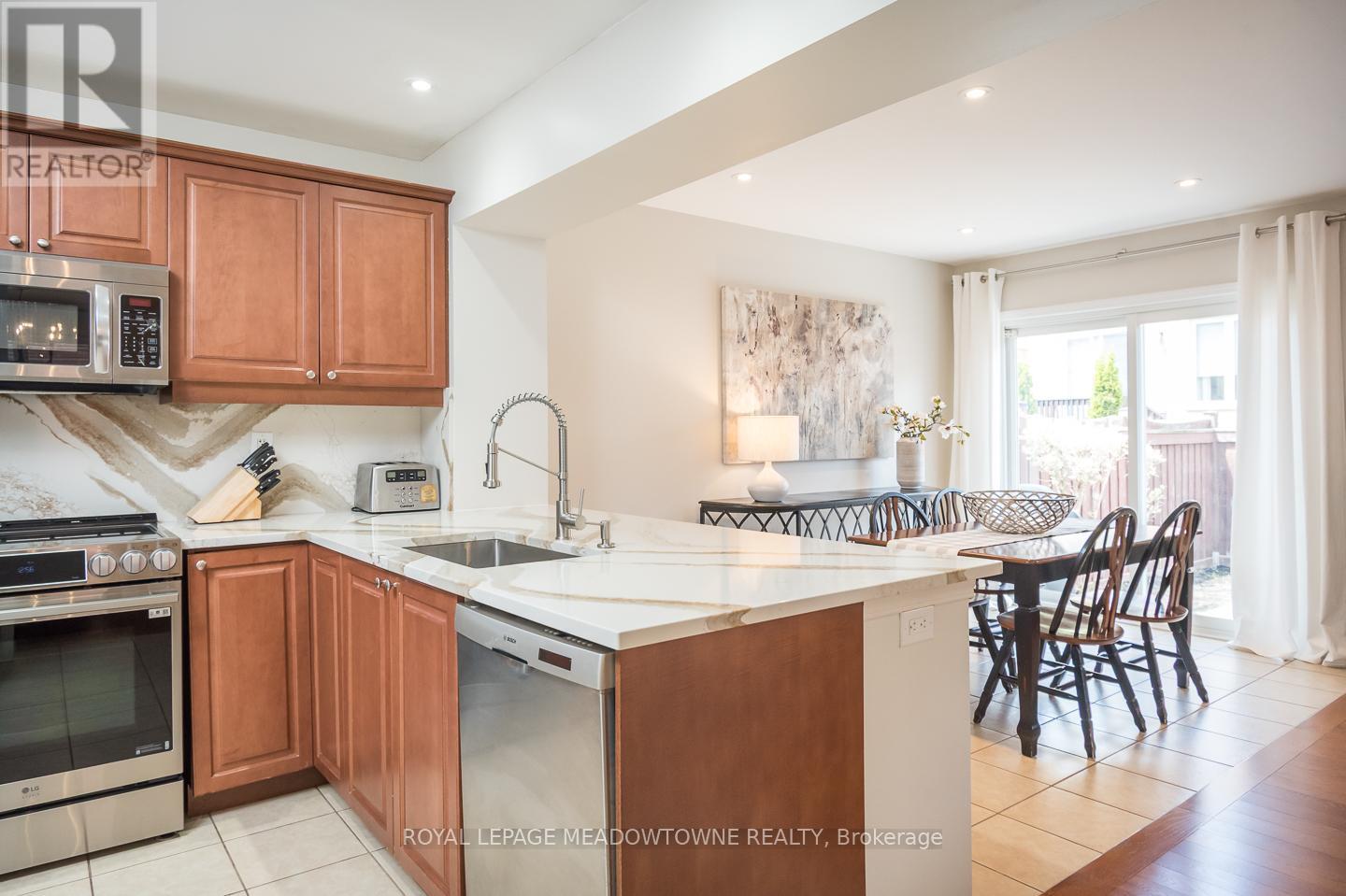 439 Pozbou Crescent, Milton, Ontario  L9T 8H8 - Photo 9 - W13143680