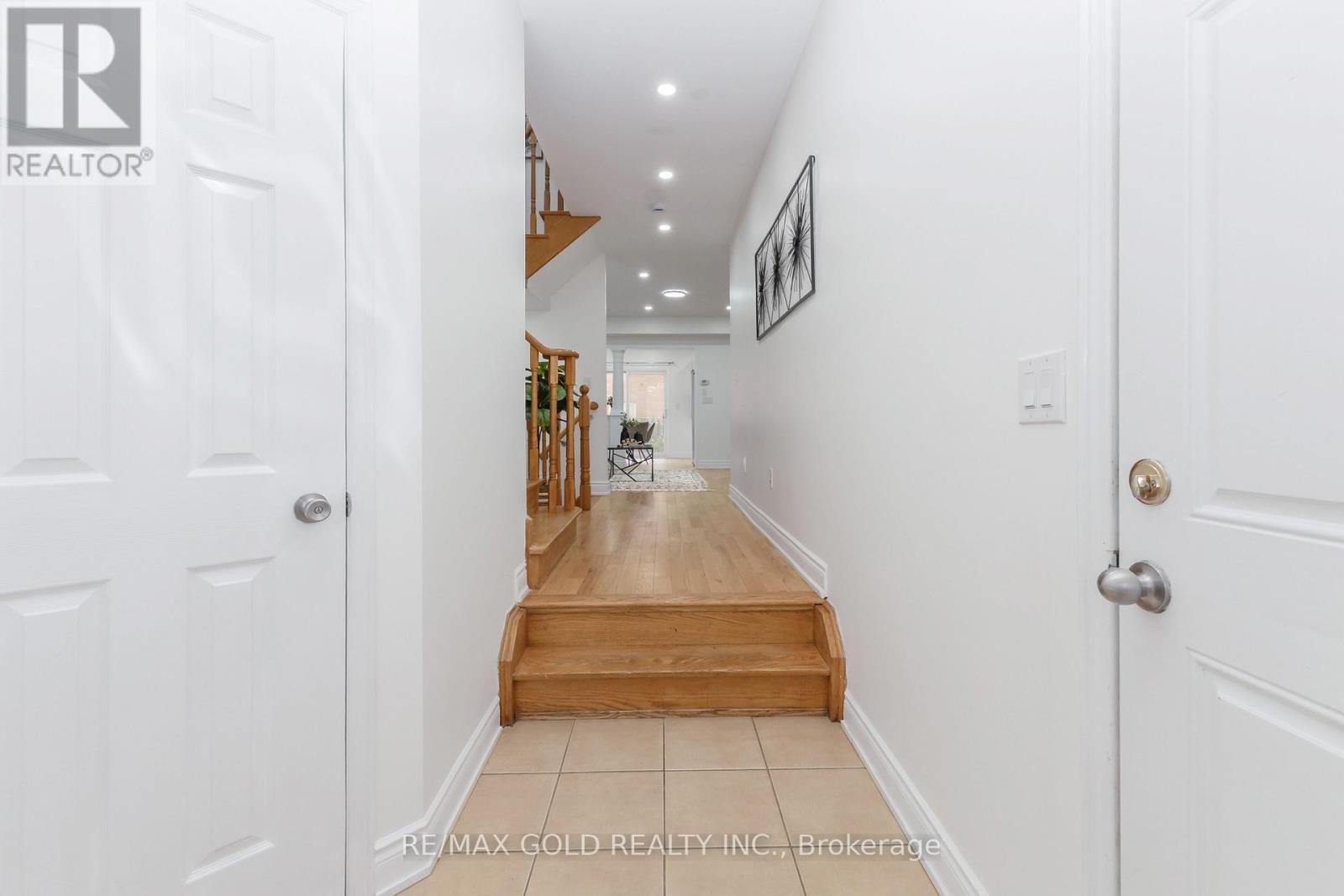67 Palleschi Drive, Brampton, Ontario  L6P 2S1 - Photo 11 - W13143690