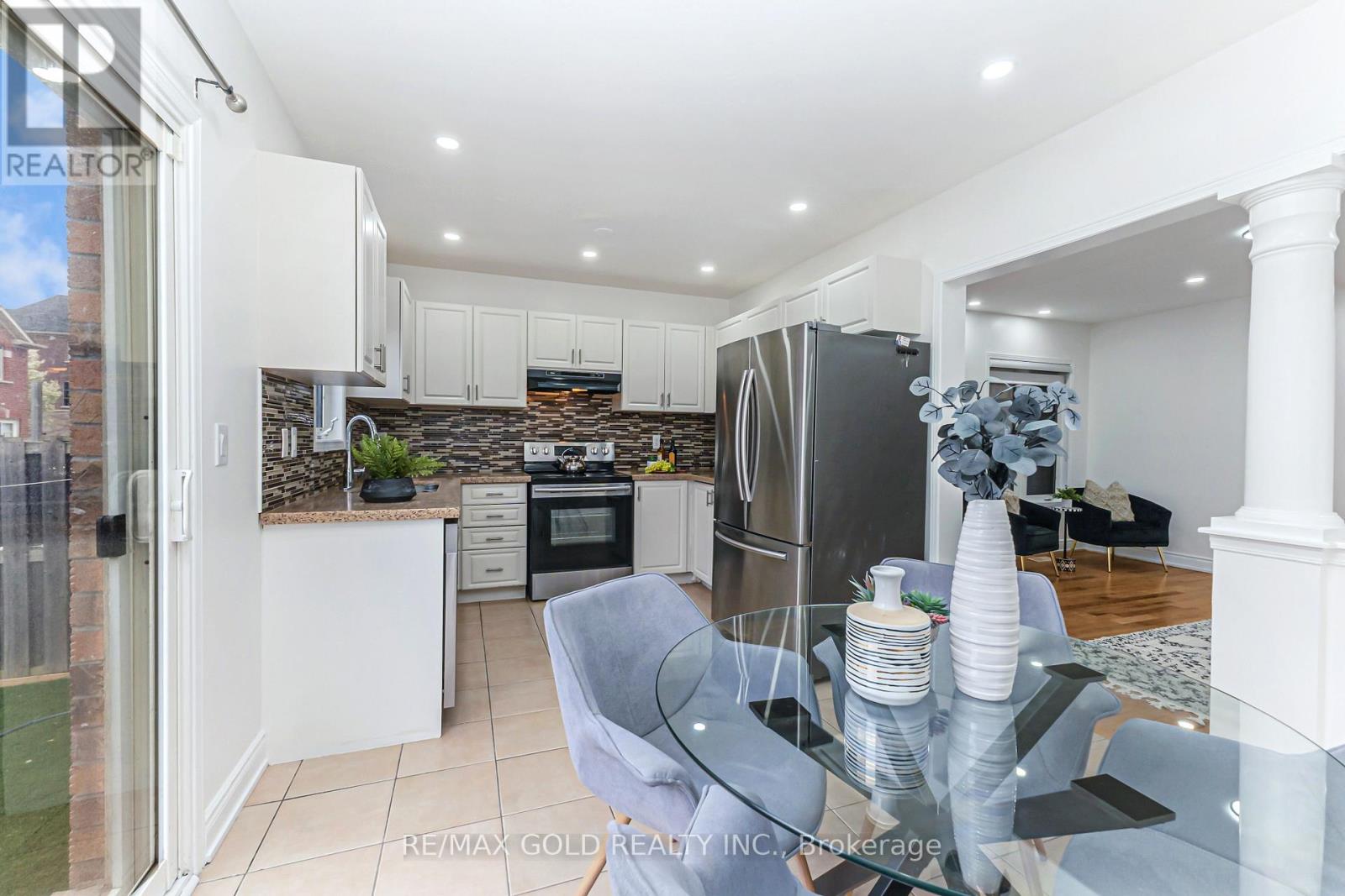 67 Palleschi Drive, Brampton, Ontario  L6P 2S1 - Photo 18 - W13143690