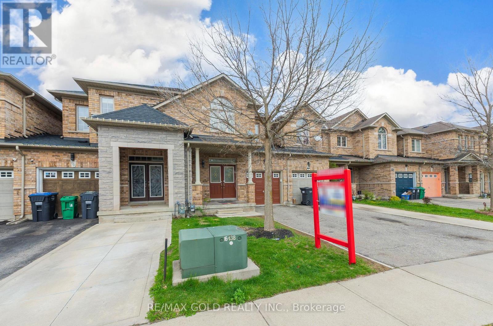 67 Palleschi Drive, Brampton, Ontario  L6P 2S1 - Photo 8 - W13143690