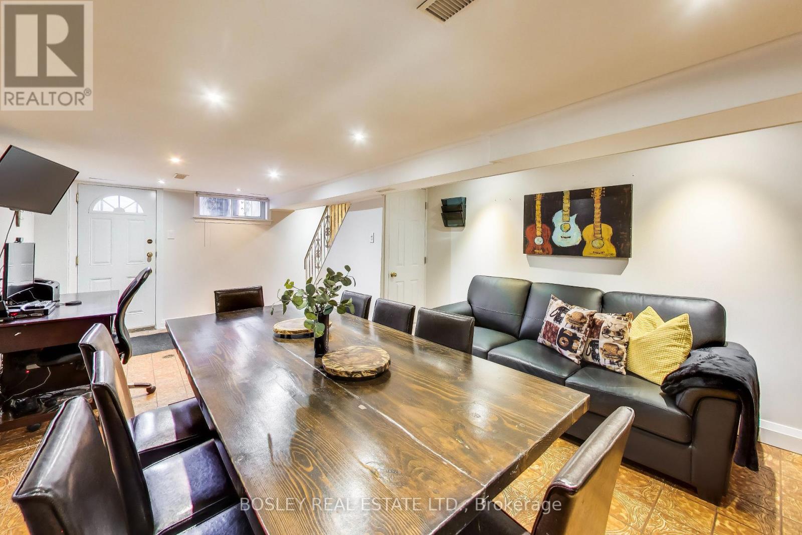 159 Ascot Avenue, Toronto, Ontario  M6E 1G5 - Photo 24 - W13143722