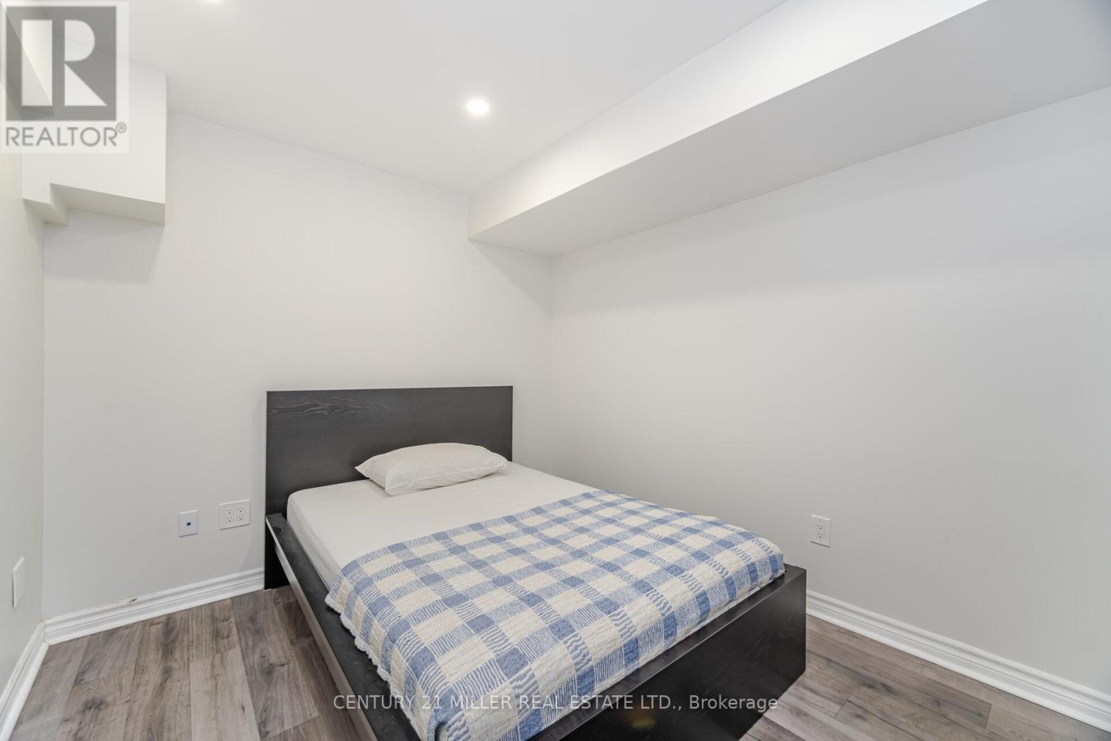 2025 Trawden Way, Oakville, Ontario  L6M 0M2 - Photo 31 - W13143770