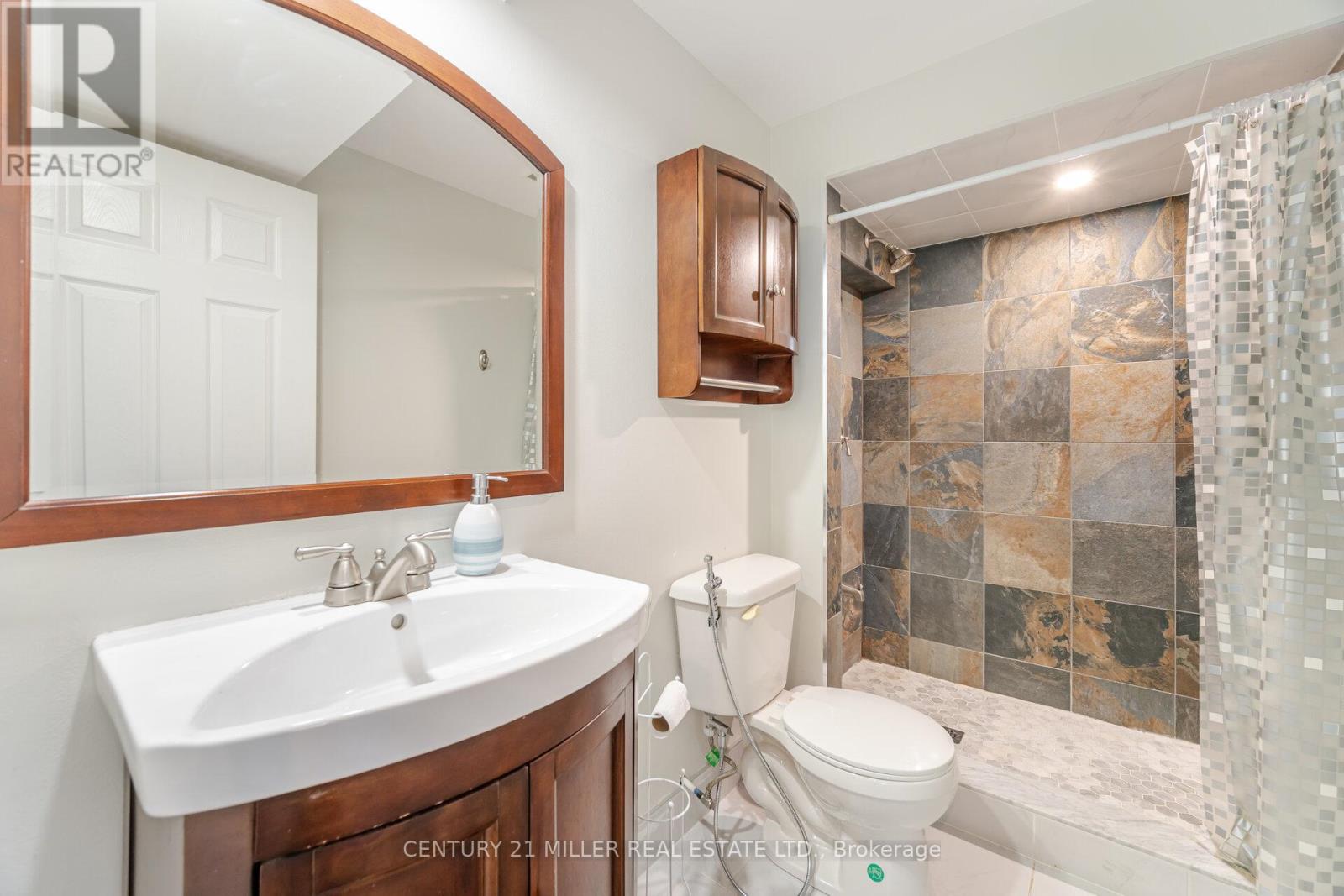 2025 Trawden Way, Oakville, Ontario  L6M 0M2 - Photo 35 - W13143770