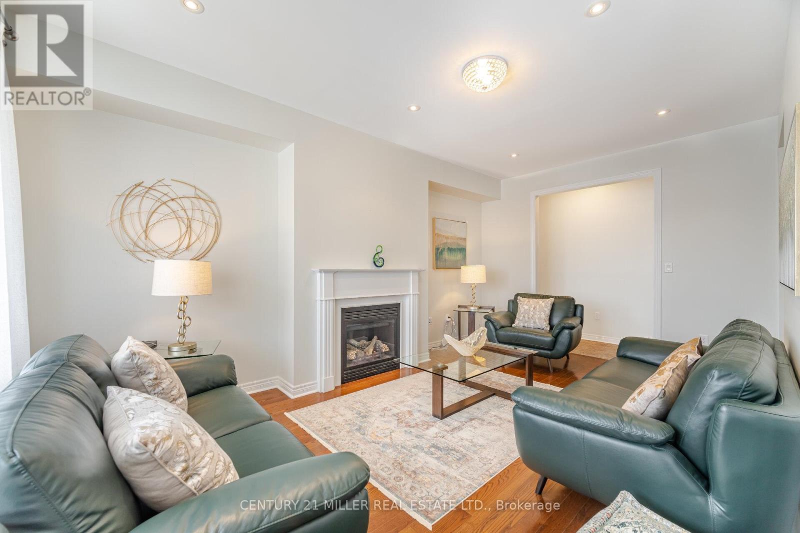 2025 Trawden Way, Oakville, Ontario  L6M 0M2 - Photo 6 - W13143770