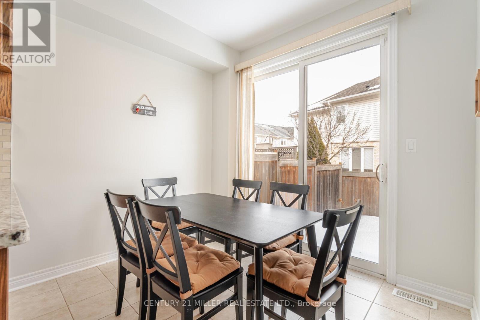2025 Trawden Way, Oakville, Ontario  L6M 0M2 - Photo 9 - W13143770