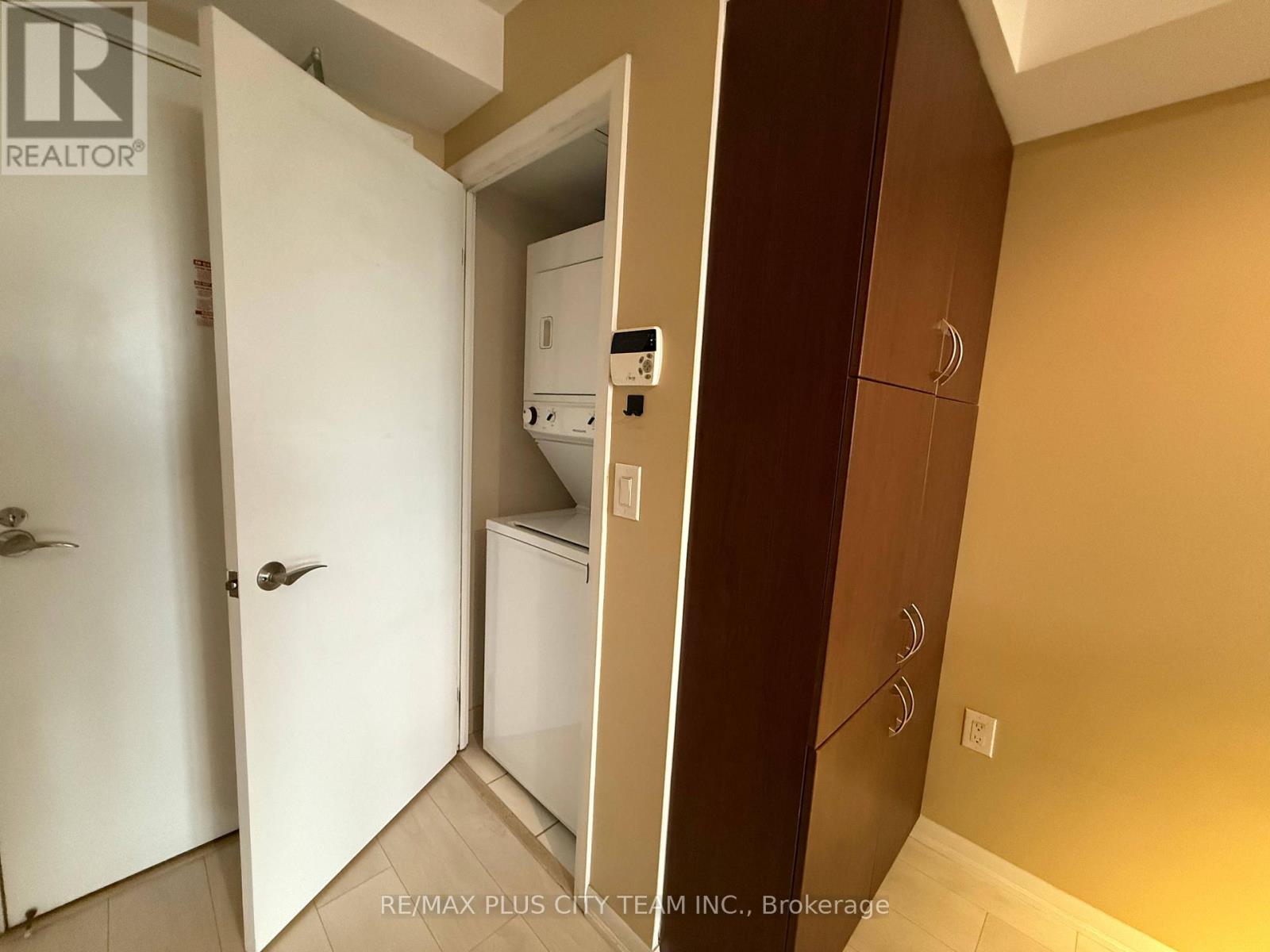 1421 - 800 Lawrence Avenue W, Toronto, Ontario  M6A 0B1 - Photo 11 - W13143830
