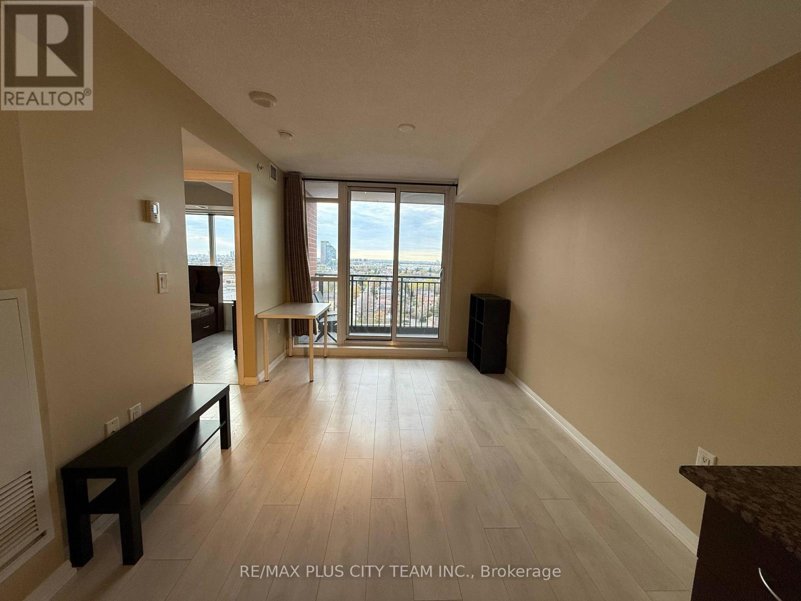 1421 - 800 Lawrence Avenue W, Toronto, Ontario  M6A 0B1 - Photo 4 - W13143830