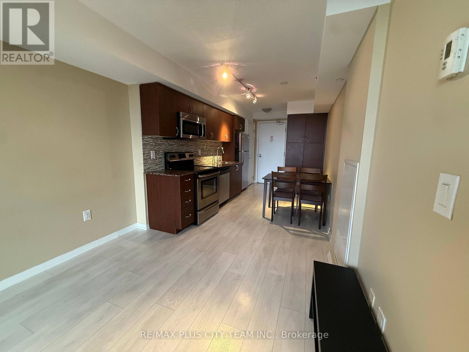 1421 - 800 Lawrence Avenue W, Toronto, Ontario  M6A 0B1 - Photo 5 - W13143830