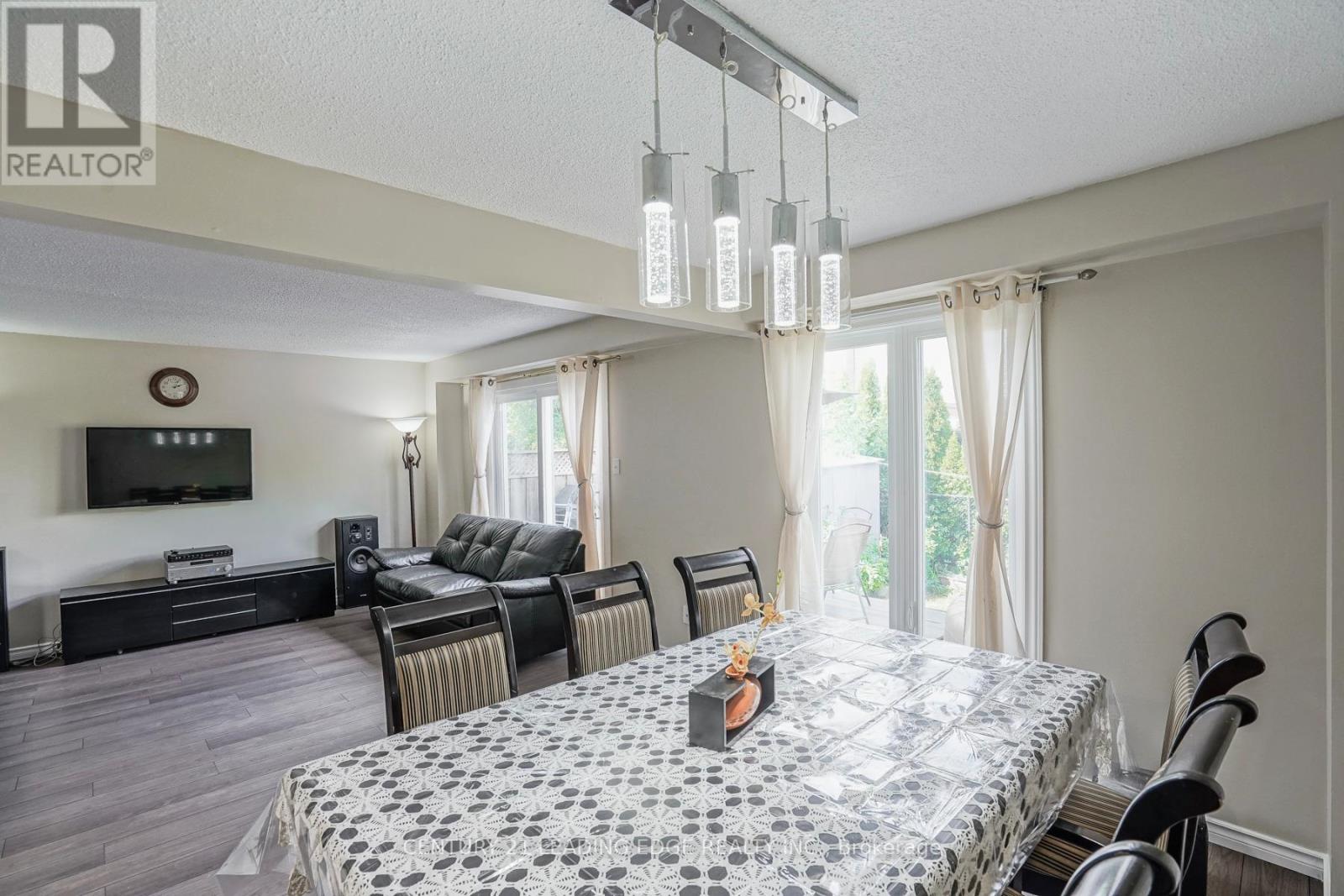 Upper - 29 Junewood Crescent, Brampton, Ontario  L6S 3T5 - Photo 11 - W13143850
