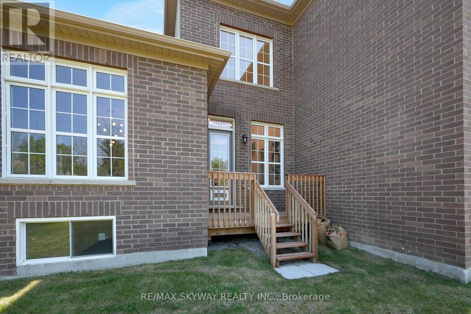 27 Gamble Street, Halton Hills, Ontario L7G 0P3 - Photo 46 - W13141048