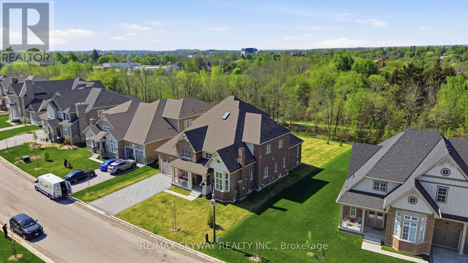 27 Gamble Street, Halton Hills, Ontario L7G 0P3 - Photo 4 - W13141048