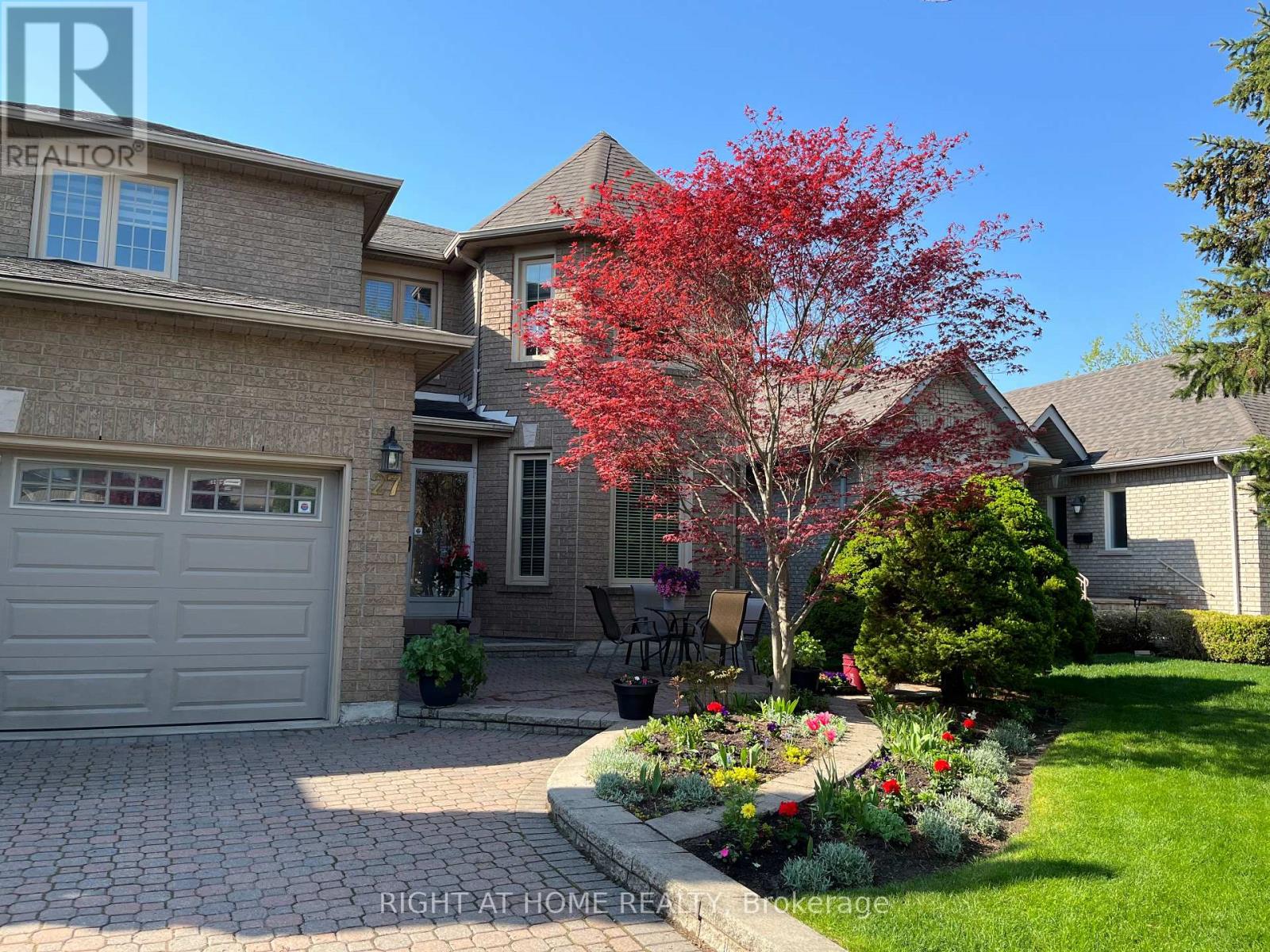 27 ADDISON STREET, Richmond Hill, Ontario