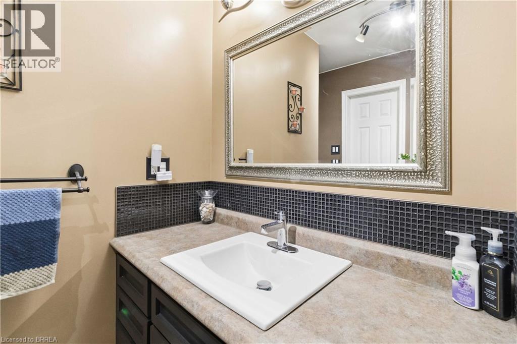 43 Brisbane Boulevard, Brantford, Ontario  N3S 4K9 - Photo 17 - 40827396