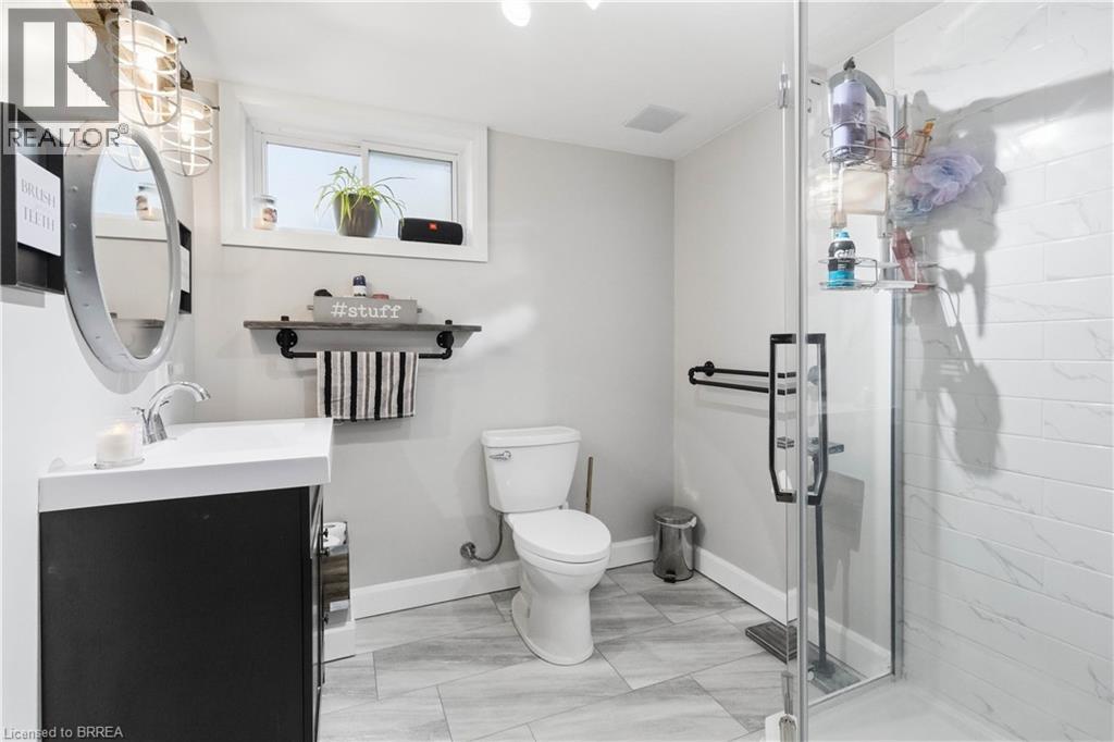 43 Brisbane Boulevard, Brantford, Ontario  N3S 4K9 - Photo 34 - 40827396
