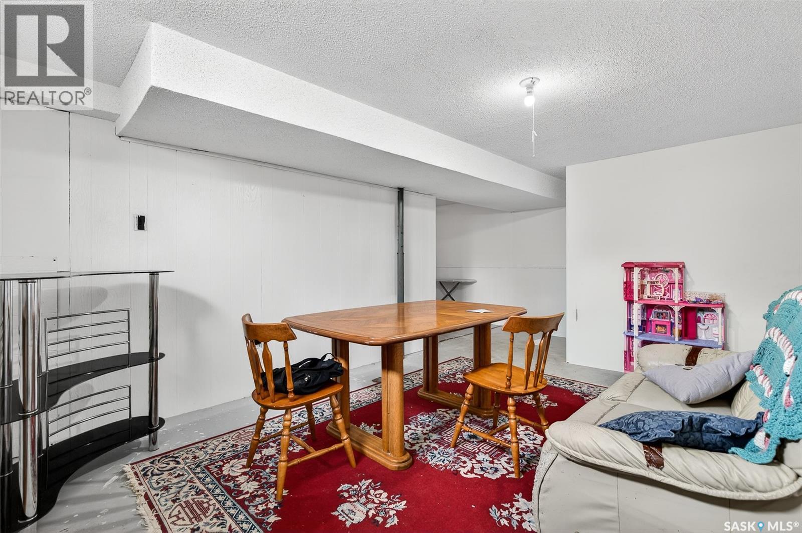 1303 Athabasca Street W, Moose Jaw, Saskatchewan  S6H 6C8 - Photo 46 - SK035036