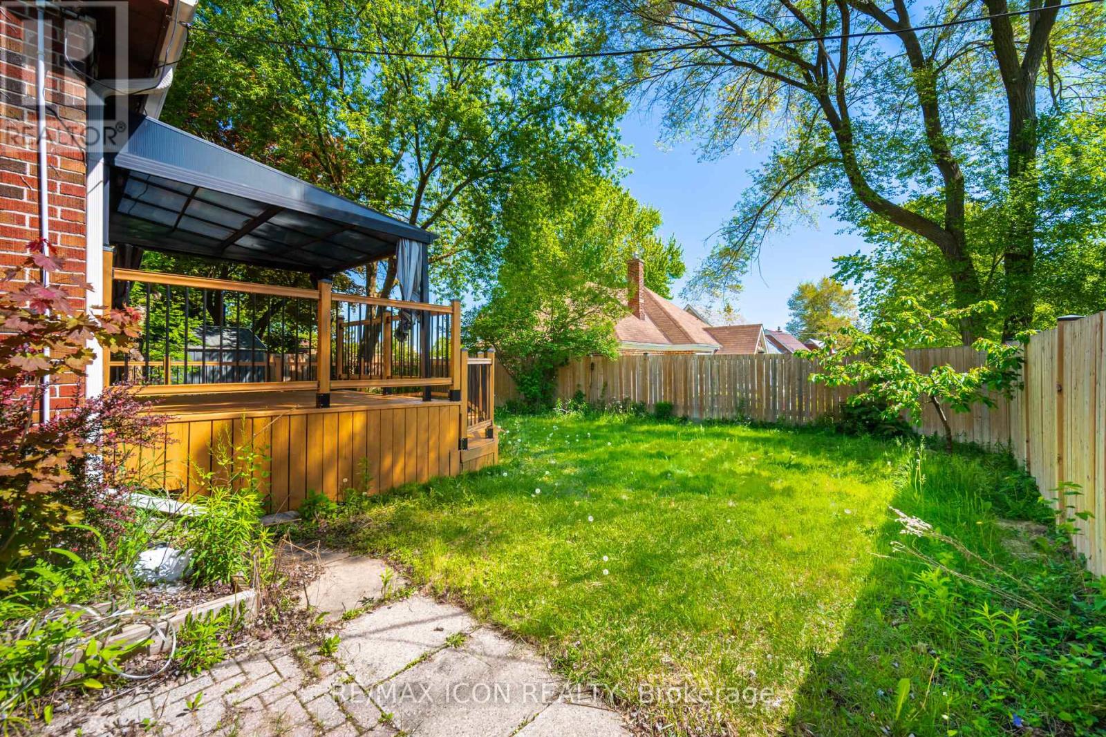 Upper - 64 Sheldon Avenue N, Kitchener, Ontario N2H 3M4 - Photo 37 - X13143466