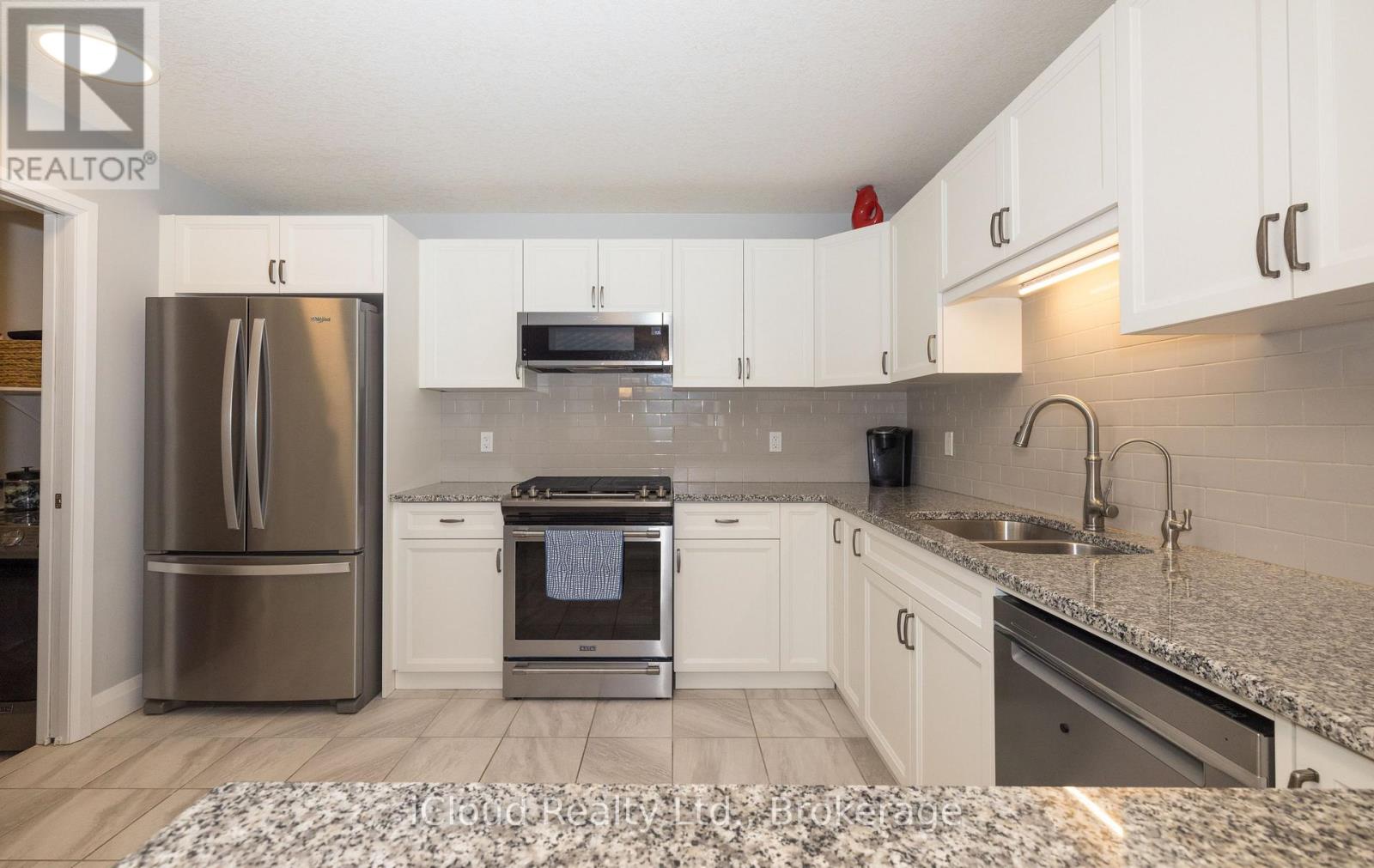 108 Stephenson Way, Minto, Ontario  N0G 2P0 - Photo 6 - X13143518