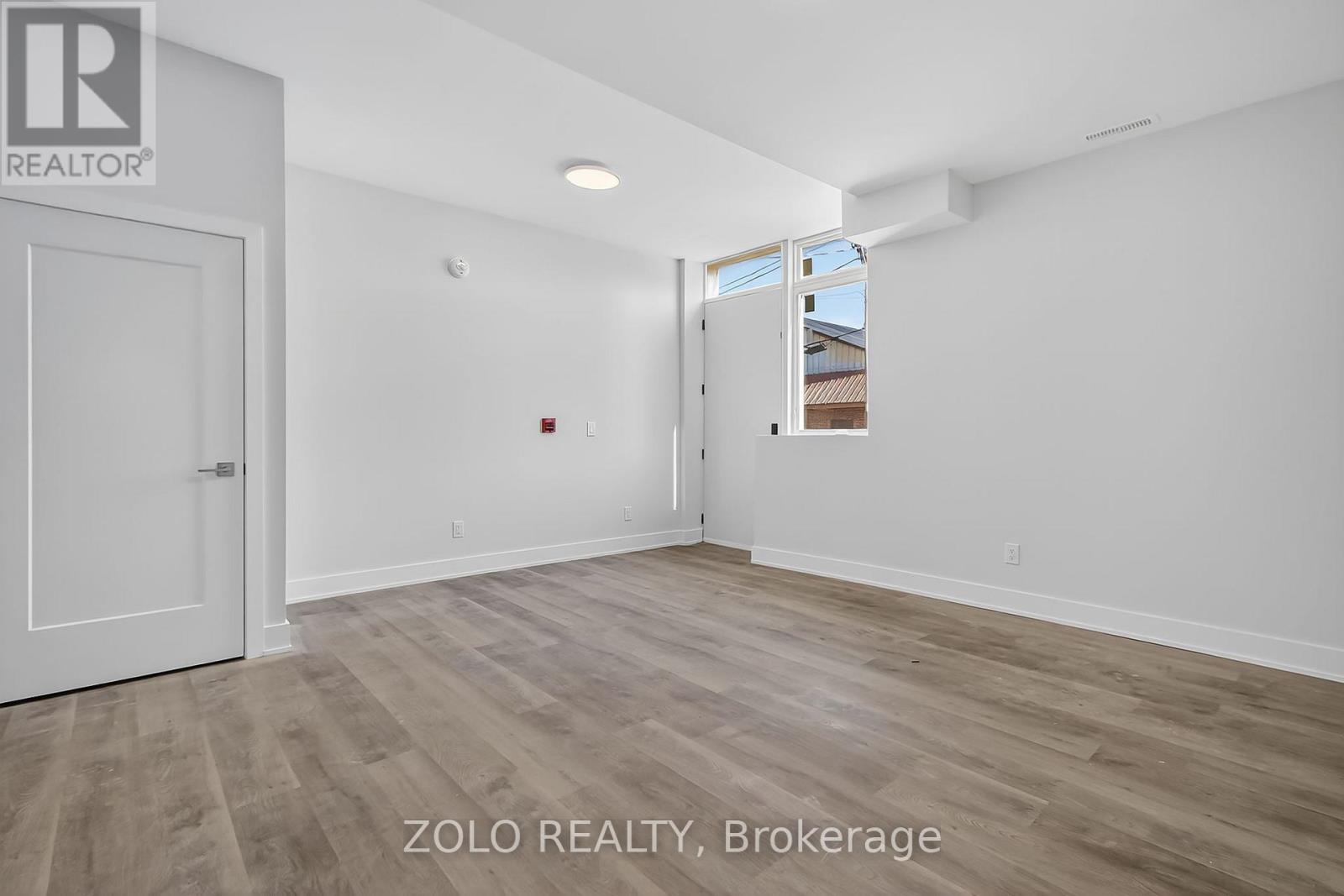 Unit # 1 - 206 Wellington Street, Chatham-Kent, Ontario  N8A 2X9 - Photo 4 - X13143576