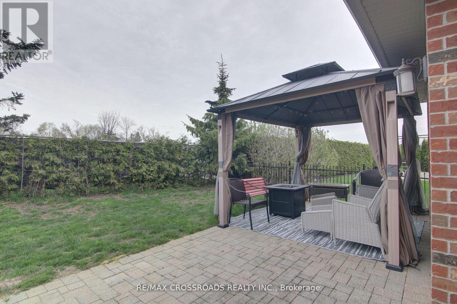 8 Green Arbour Way, Kawartha Lakes (Lindsay), Ontario  K9V 0E6 - Photo 17 - X13143640