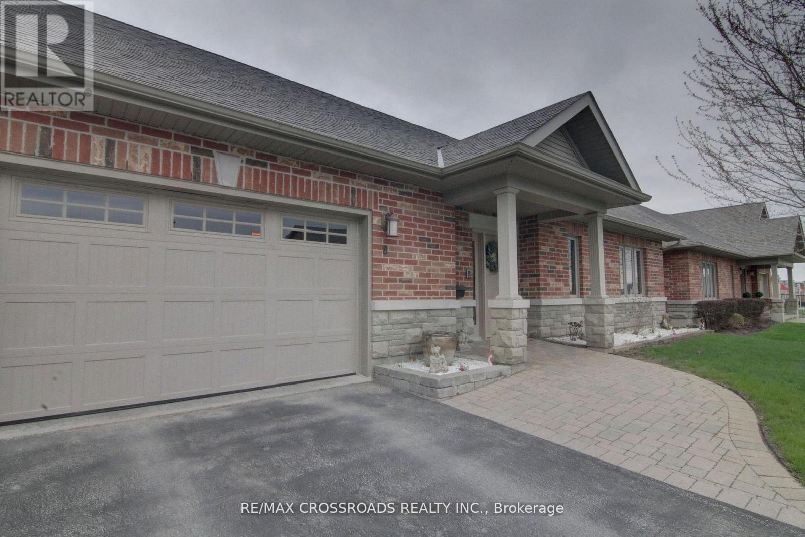 8 Green Arbour Way, Kawartha Lakes (Lindsay), Ontario  K9V 0E6 - Photo 3 - X13143640