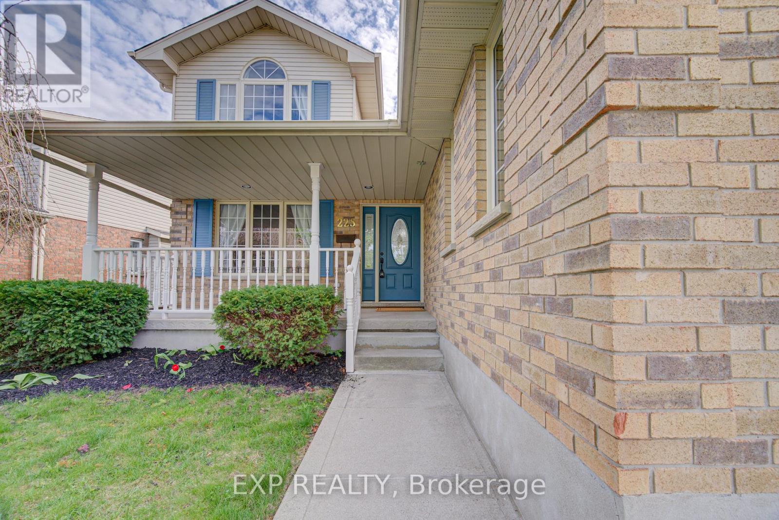 225 Dartmoor Crescent, Waterloo, Ontario  N2K 3S9 - Photo 3 - X13143652