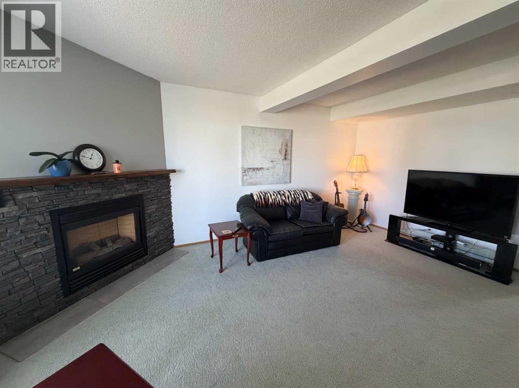 25 Ellenwood Drive, Red Deer, Alberta  T4R 2E1 - Photo 8 - A2310448