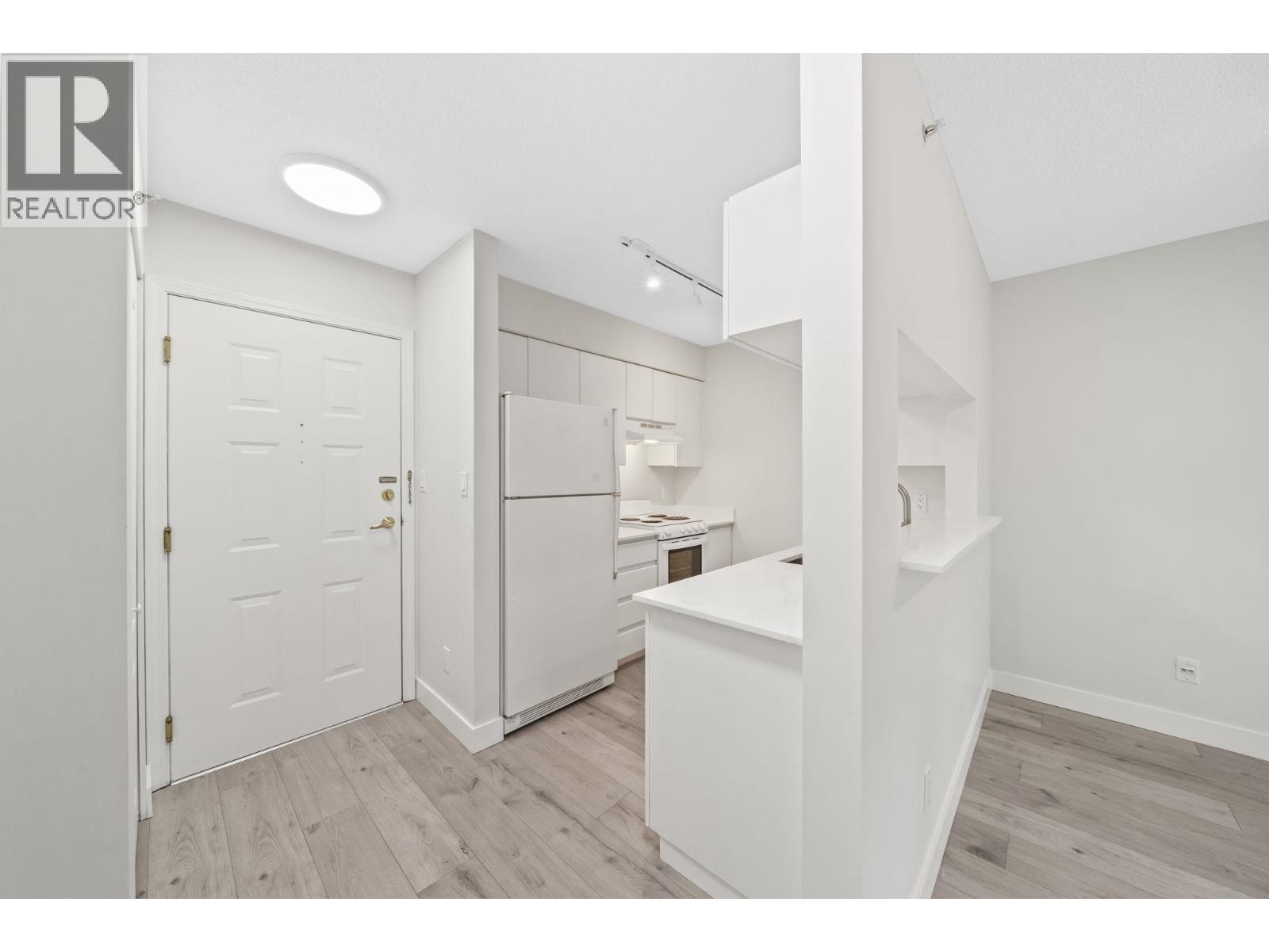 311 3489 Ascot Place, Vancouver, British Columbia  V5R 6B6 - Photo 14 - R3124727