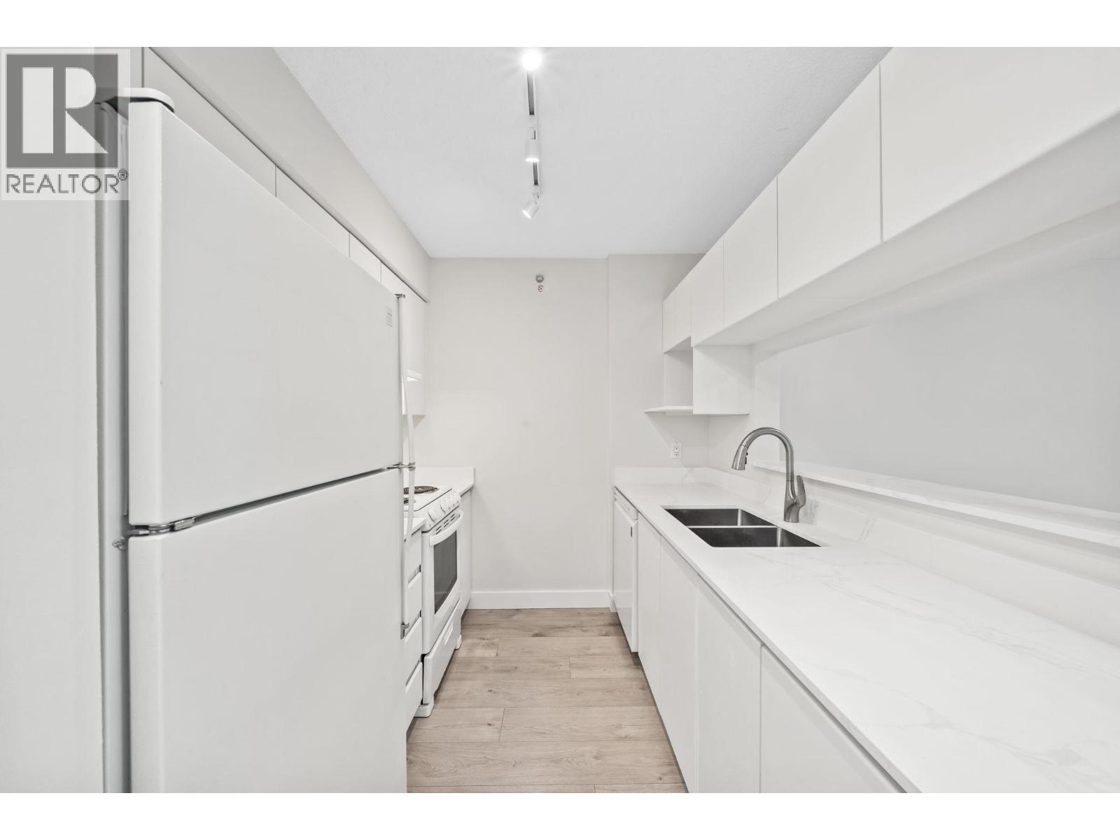 311 3489 Ascot Place, Vancouver, British Columbia  V5R 6B6 - Photo 15 - R3124727