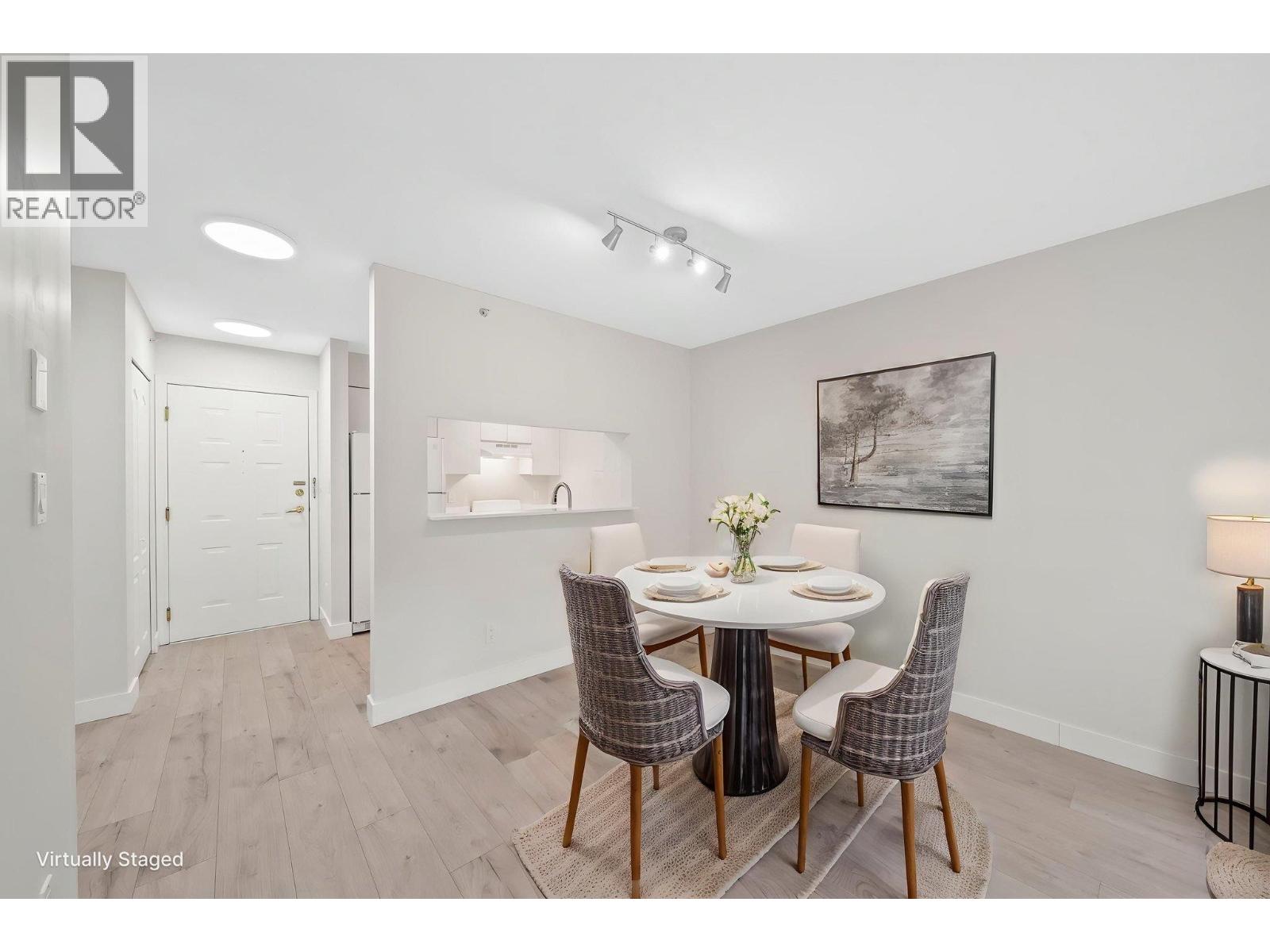 311 3489 Ascot Place, Vancouver, British Columbia  V5R 6B6 - Photo 2 - R3124727